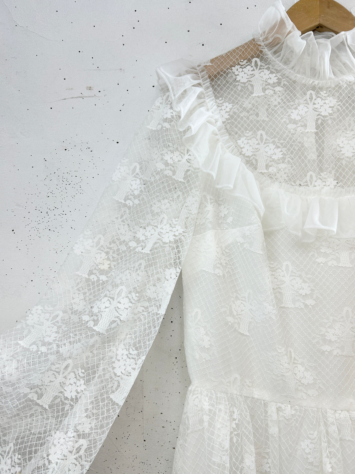 Vintage White Lace Dress [I33820]