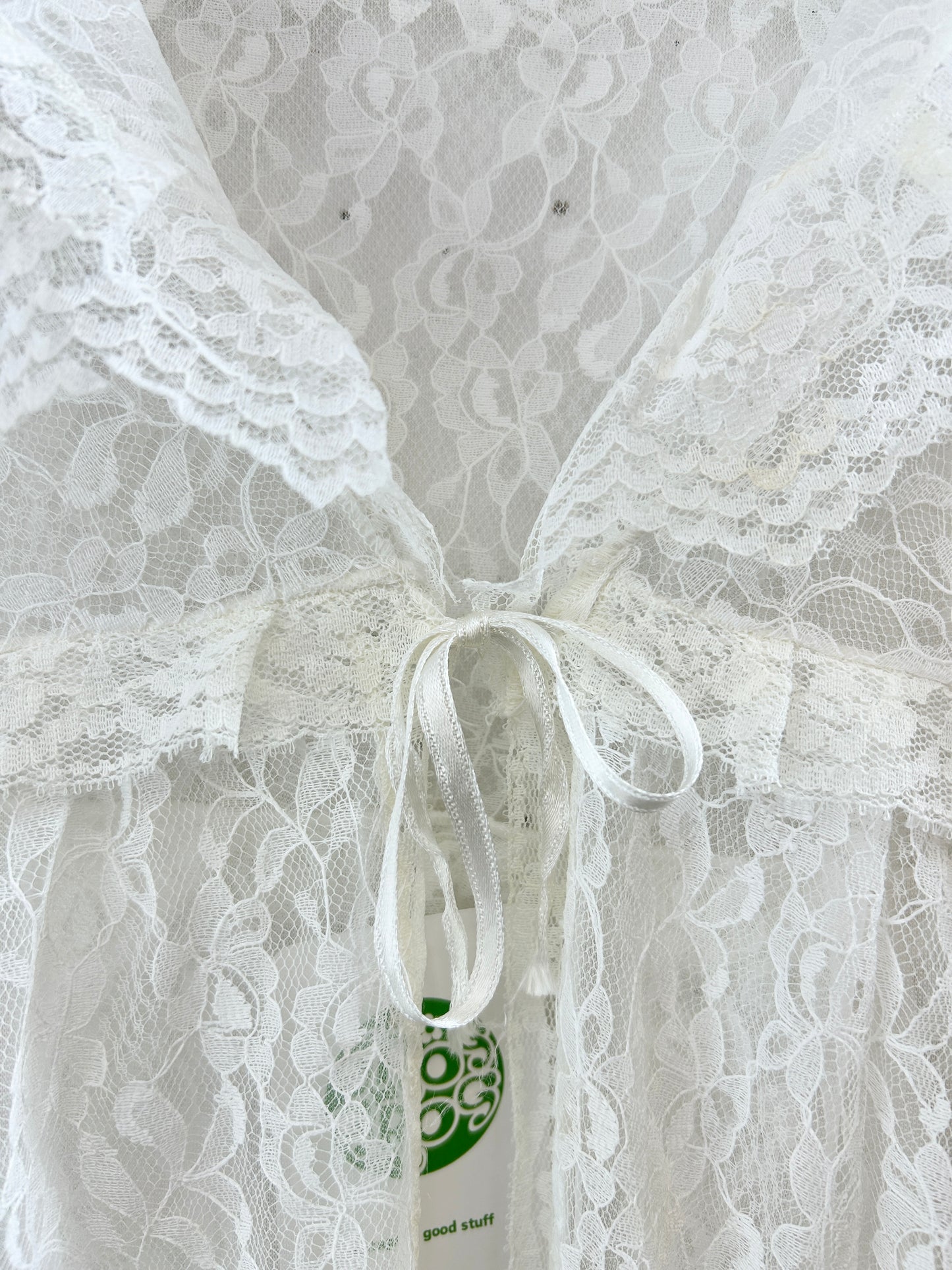 Vintage Gown [H30767]