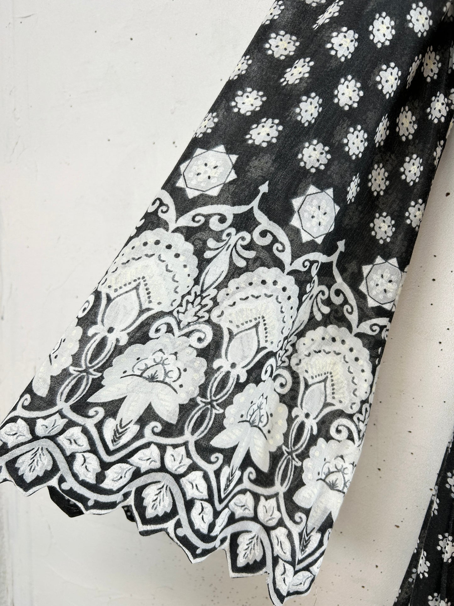 '70s Vintage Dress [J30640]