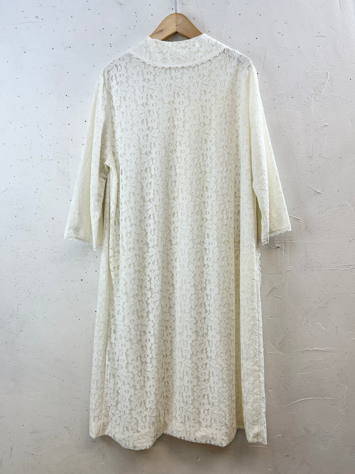 Vintage Gown [H30768]