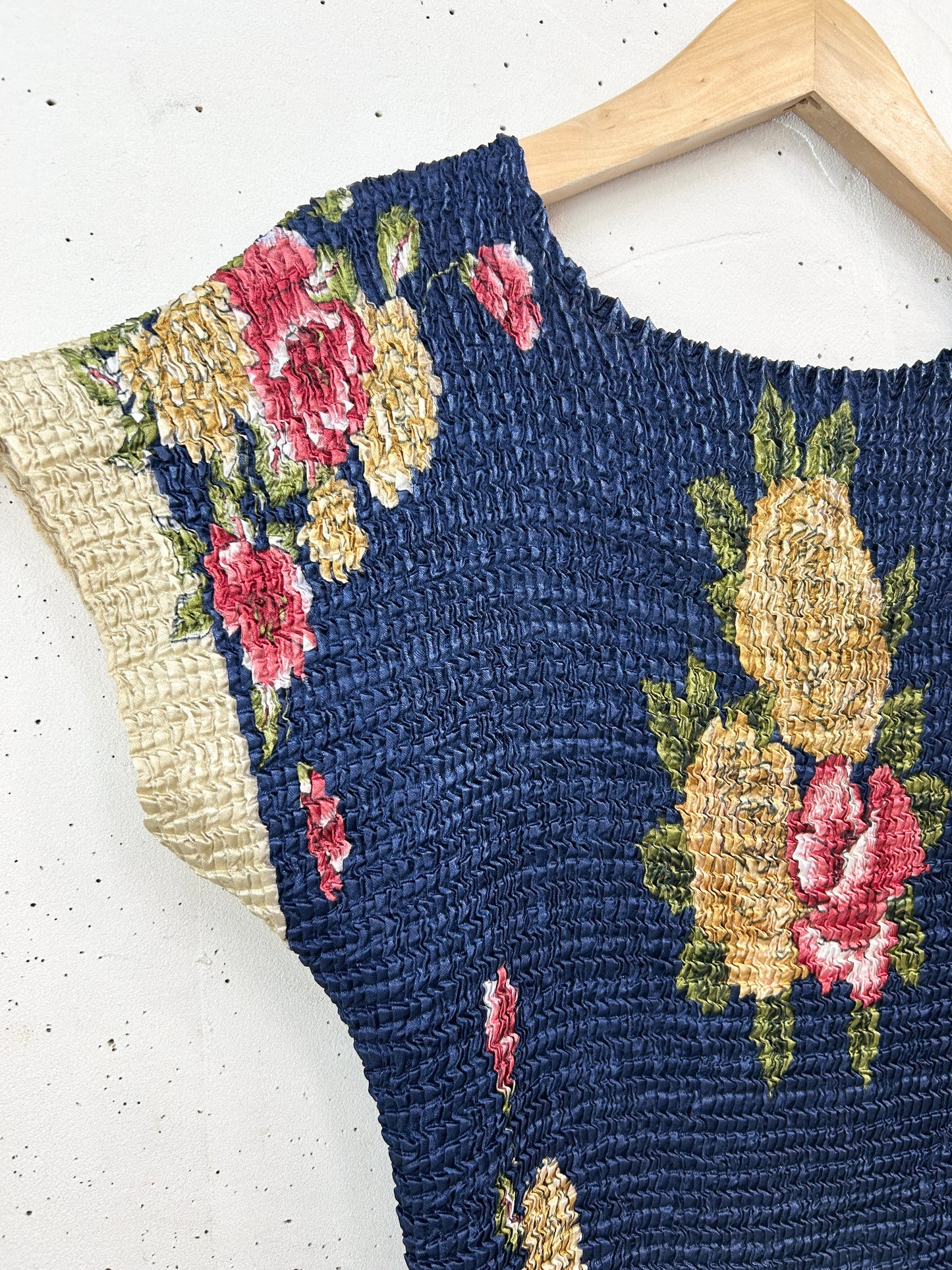 Vintage Pleats Tops [G33305]