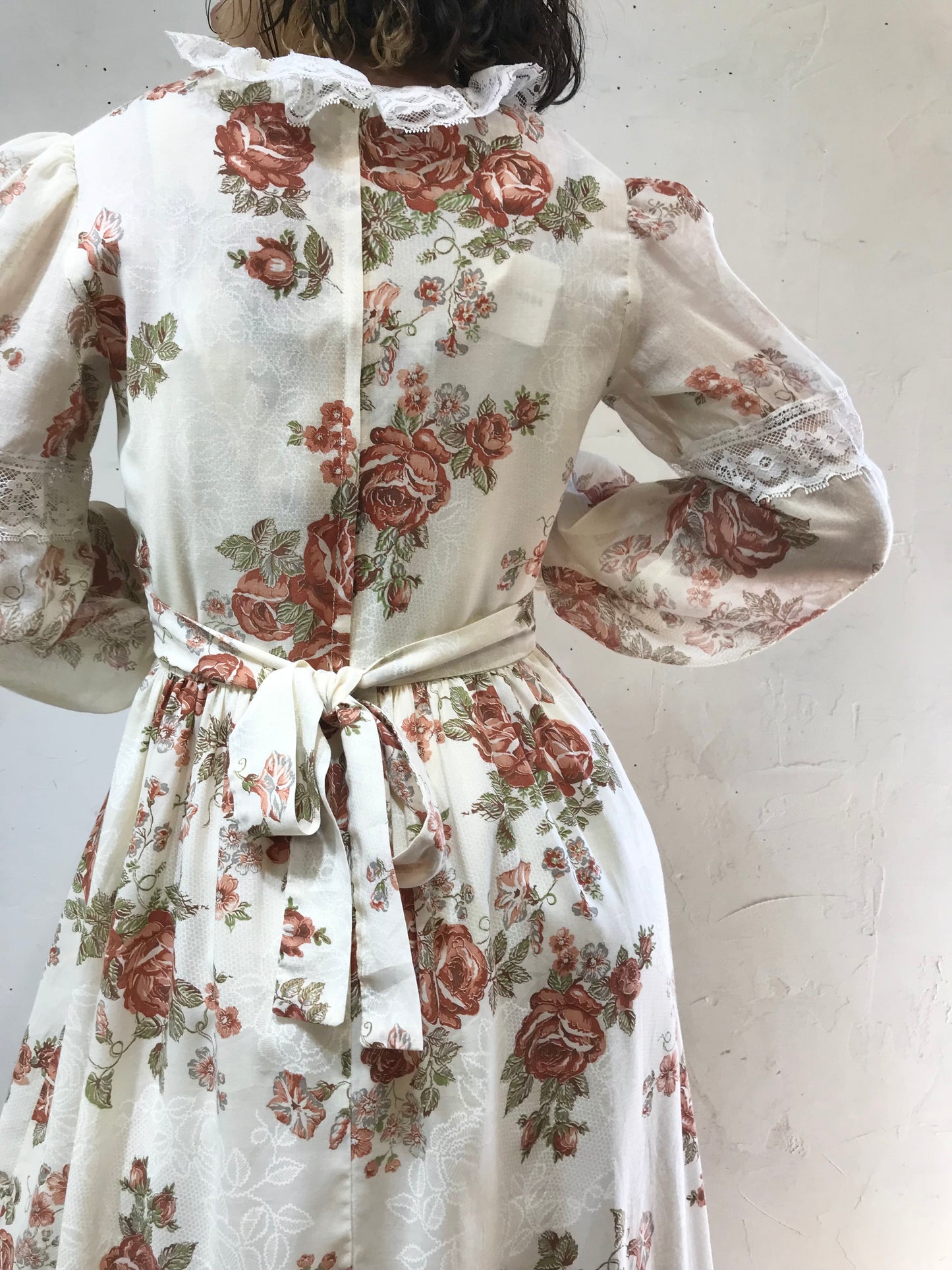 ’70s Vintage Rose Dress [G24597]