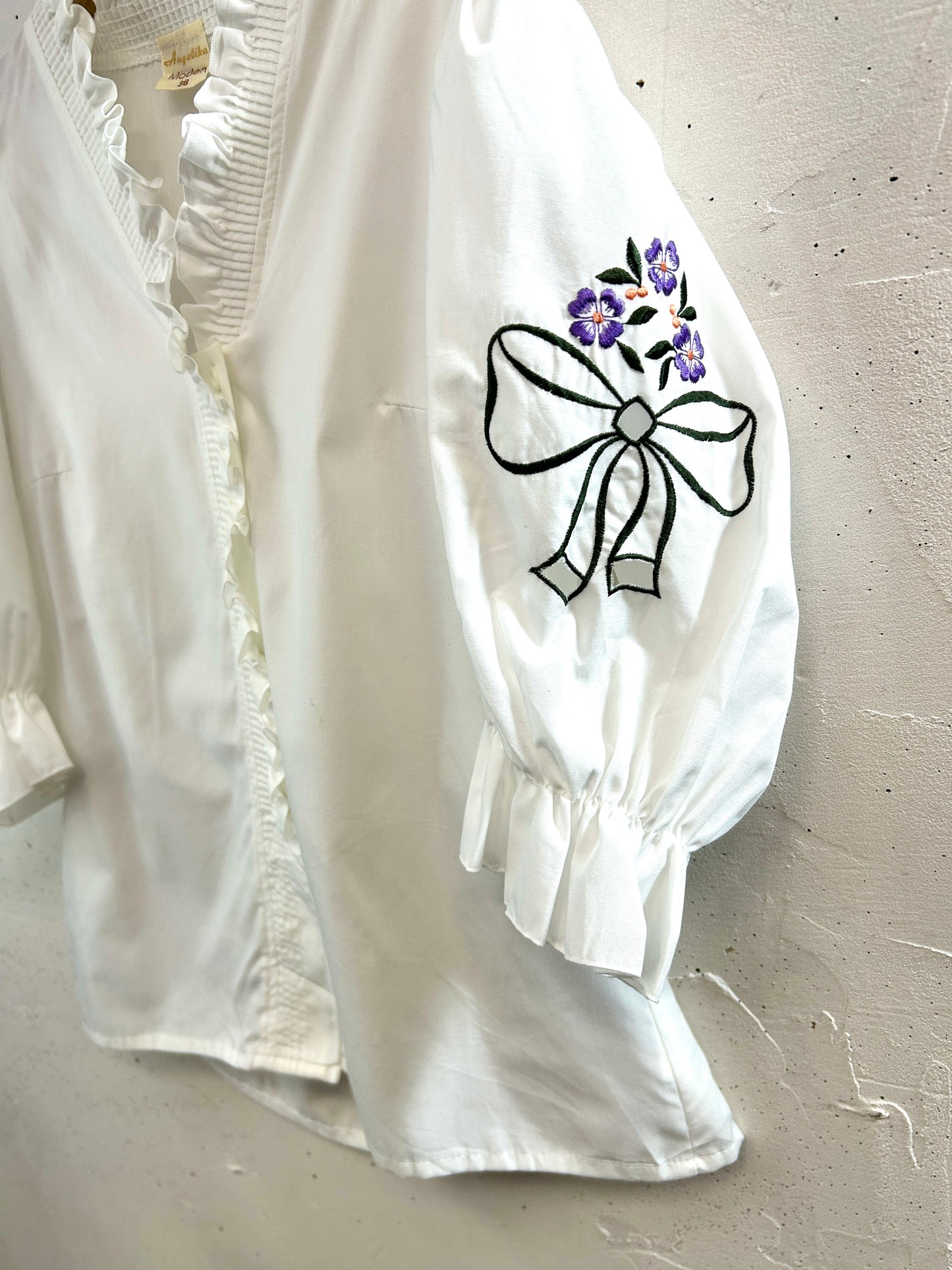 Vintage Tyrol Blouse  [B31696]