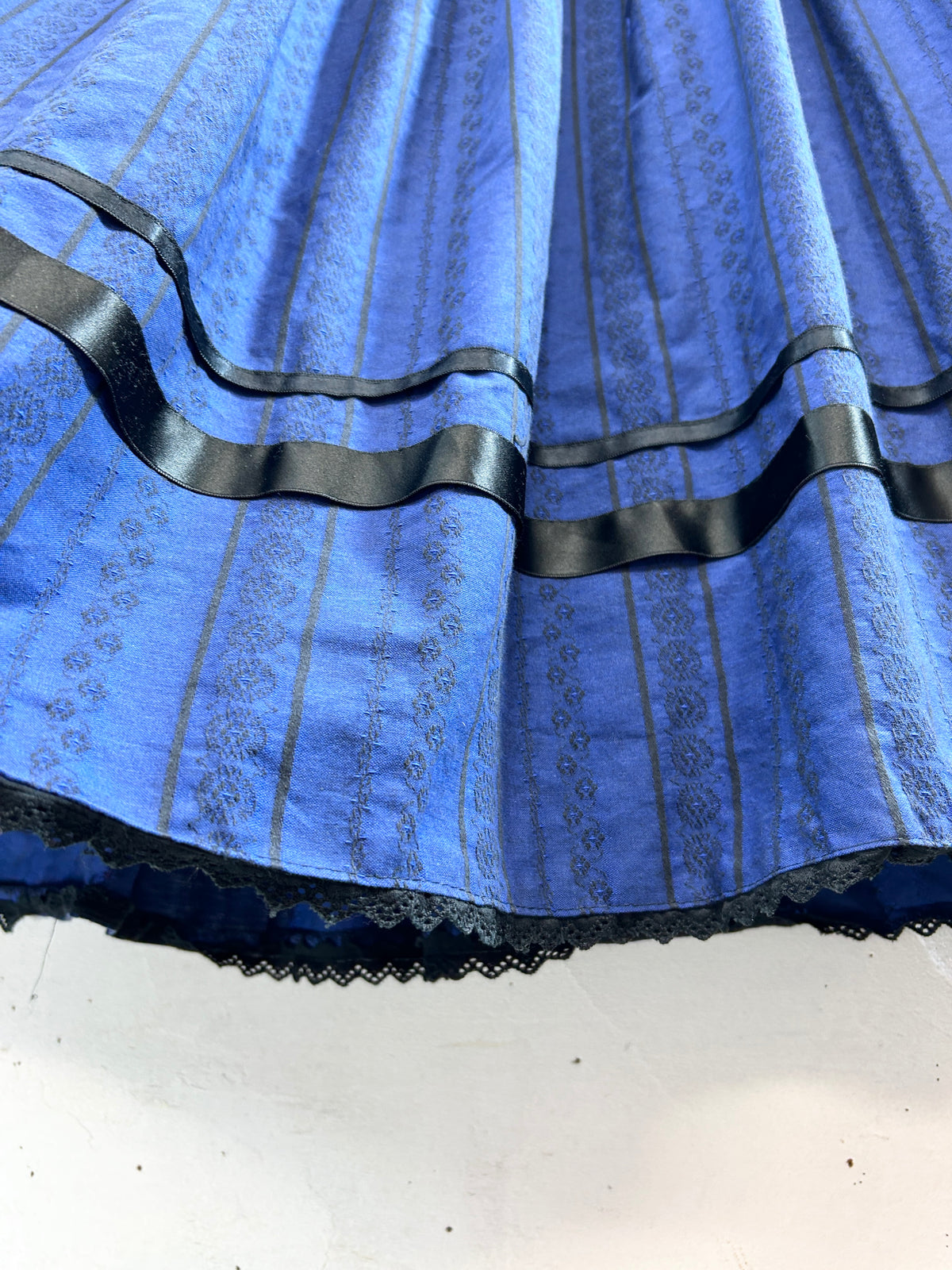 Vintage Tyrol Skirt [J34335]
