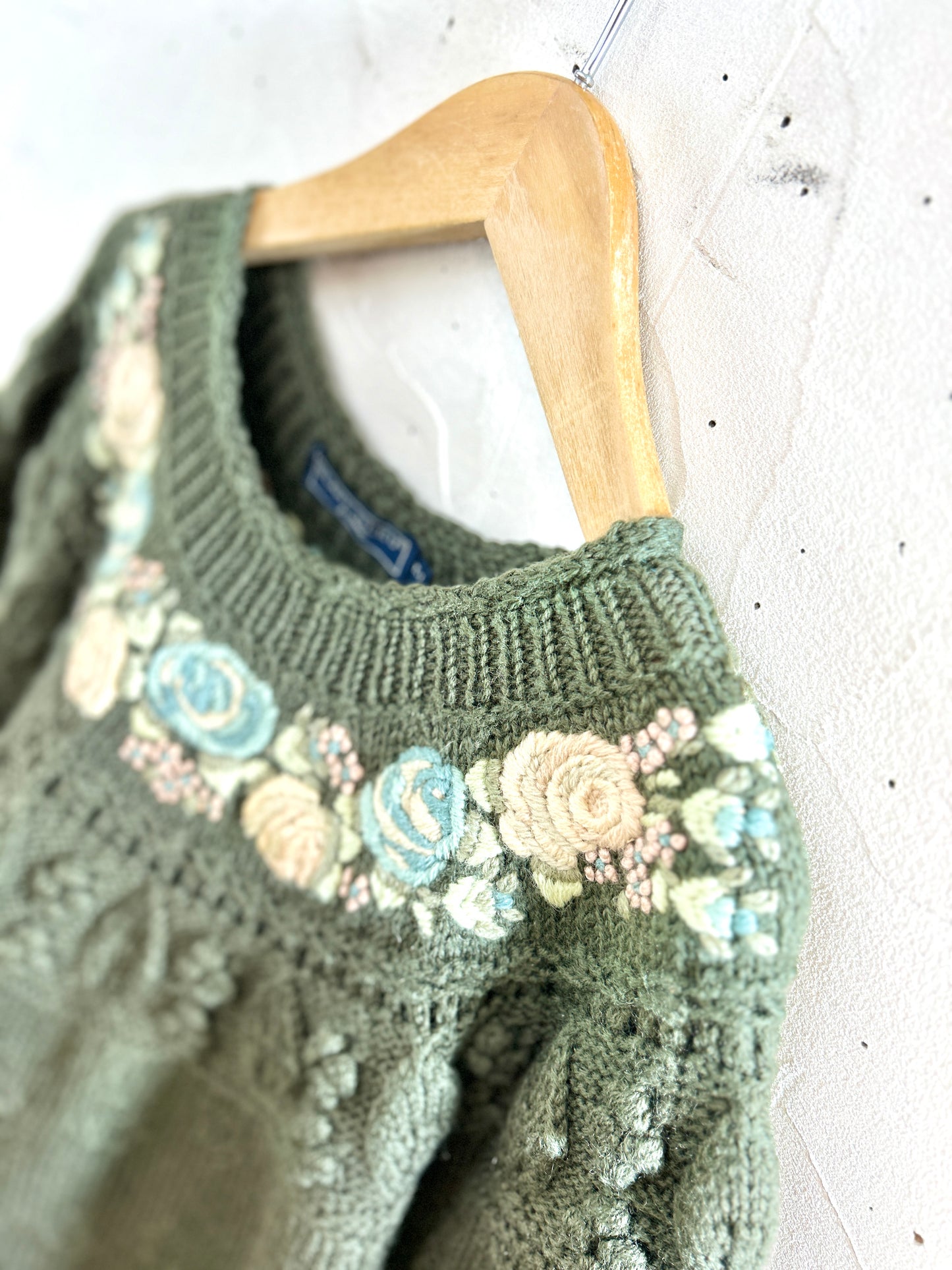 Vintage Knit Sweater [L30974]
