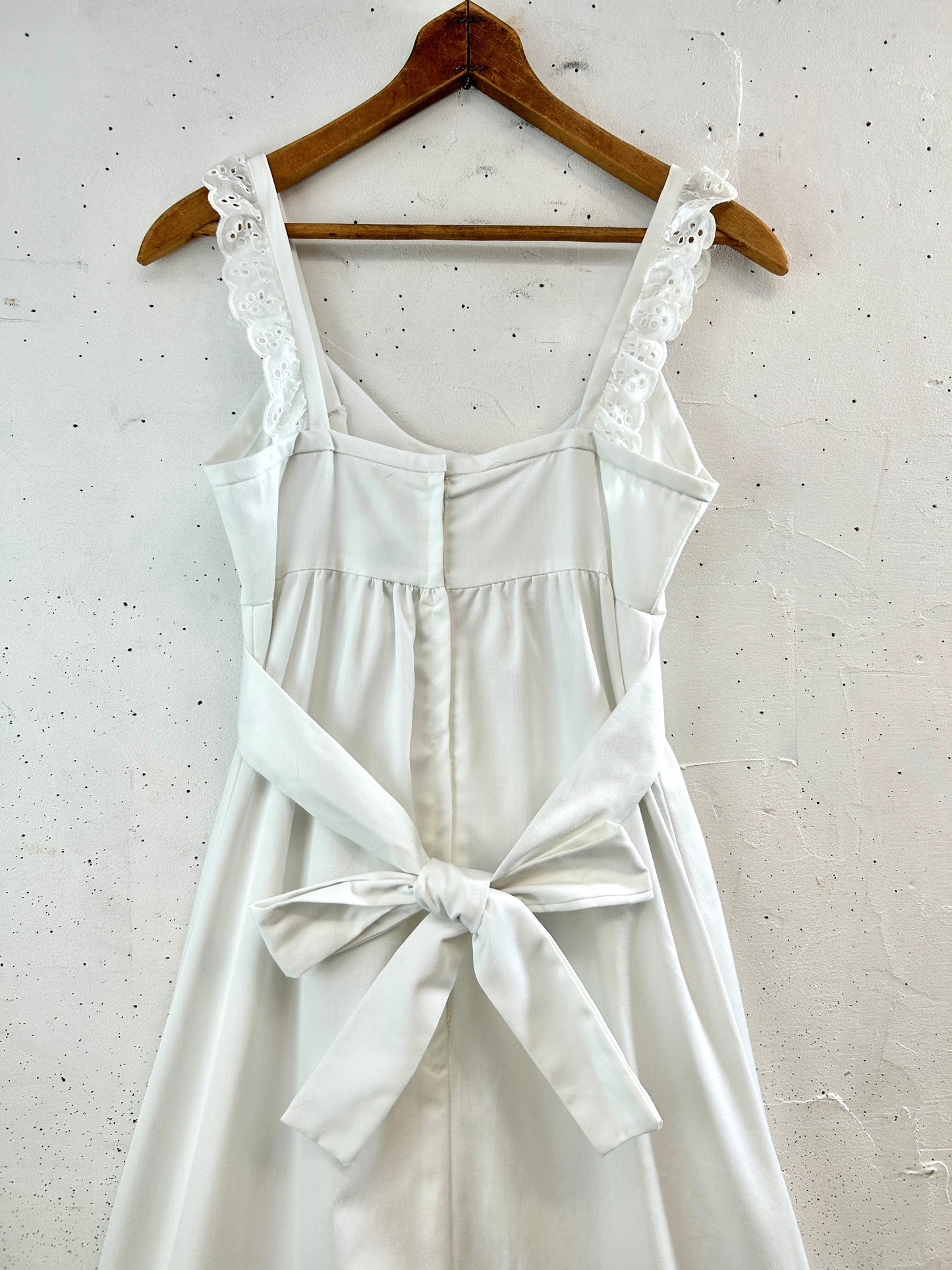 Vintage White Dress [D32141]