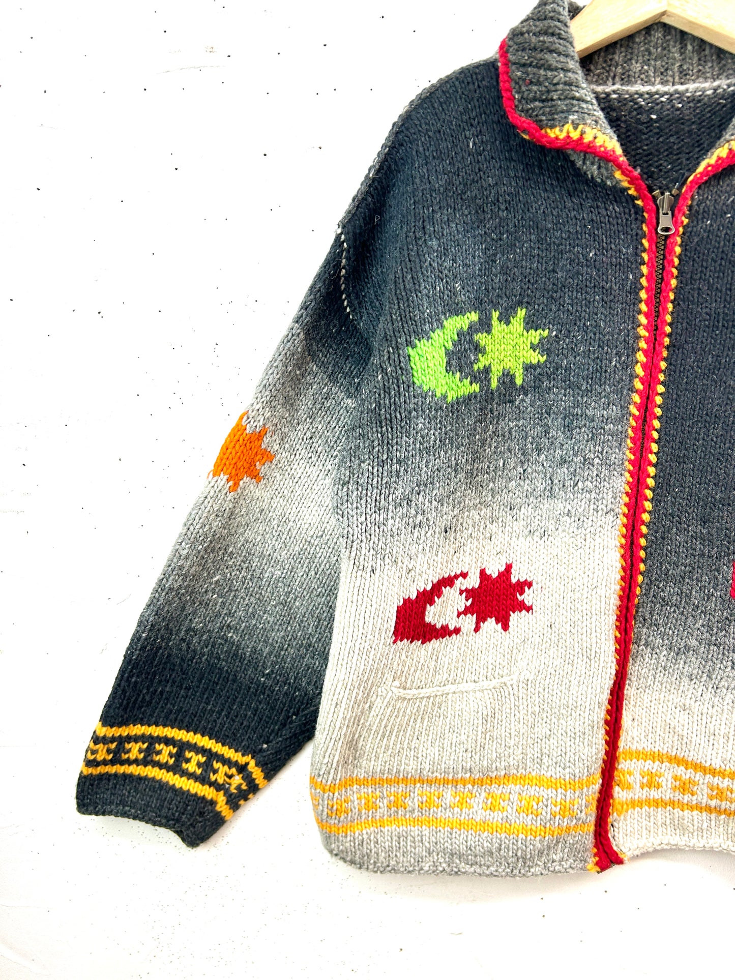 Vintage Hand Knit Cardigan [L31060]