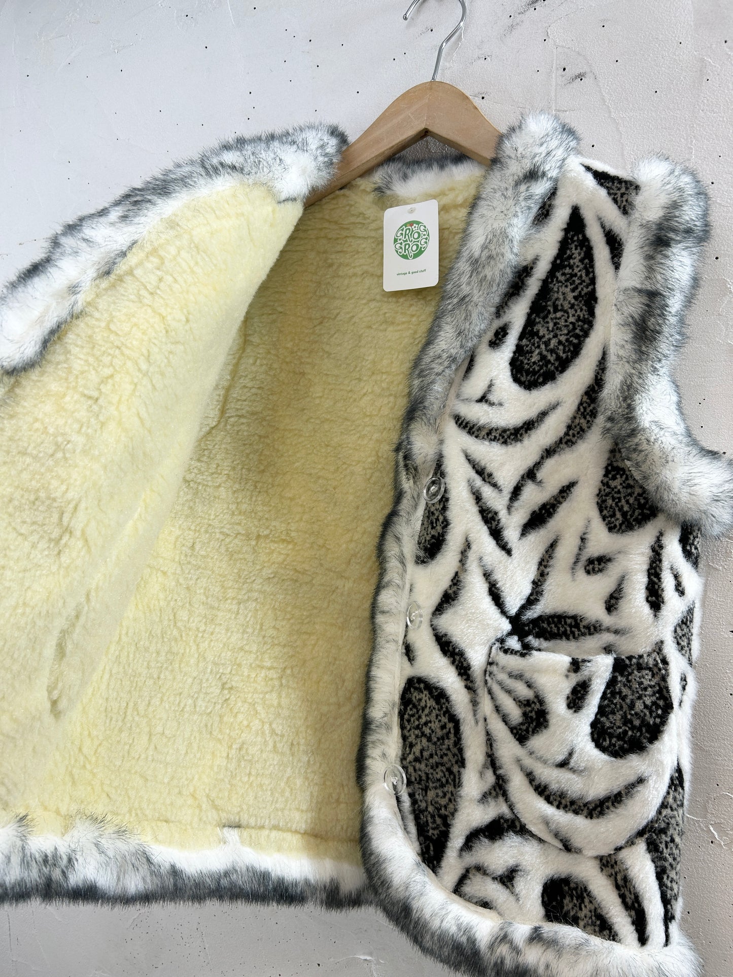 Vintage Eco Fur Vest 〜Dead Stock〜 [J30548]