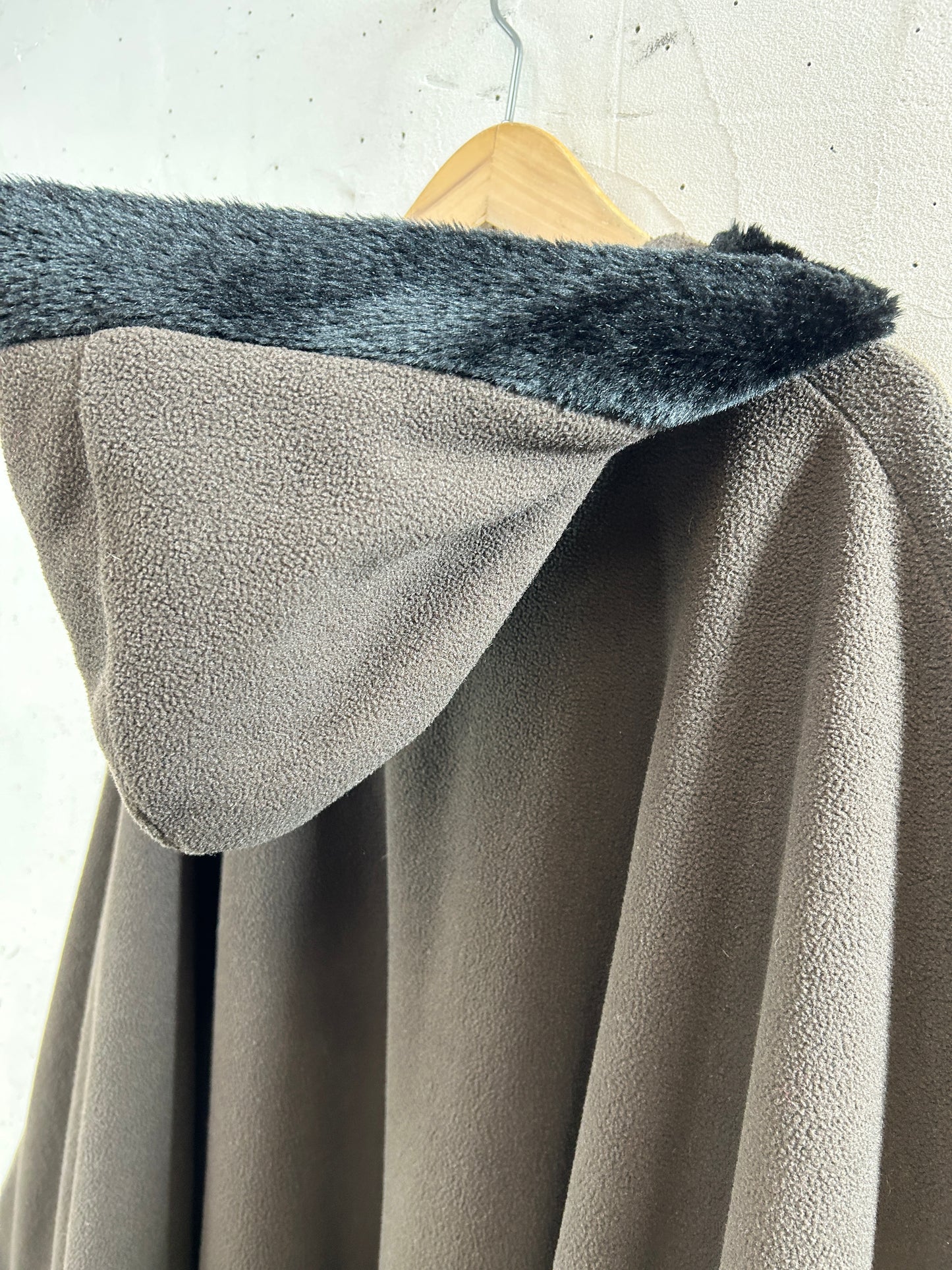 Vintage Poncho [K30743]