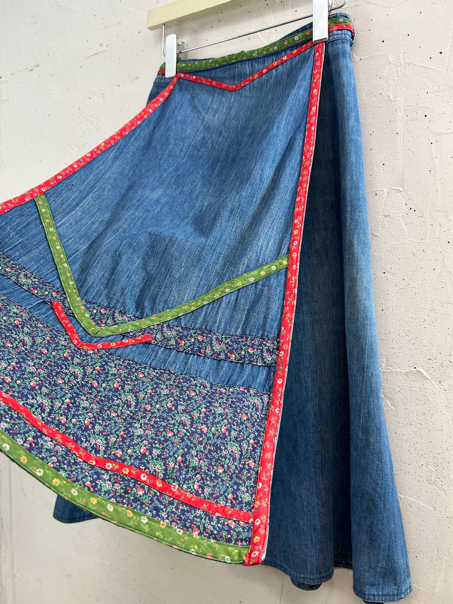 Vintage Denim Skirt [G33227]