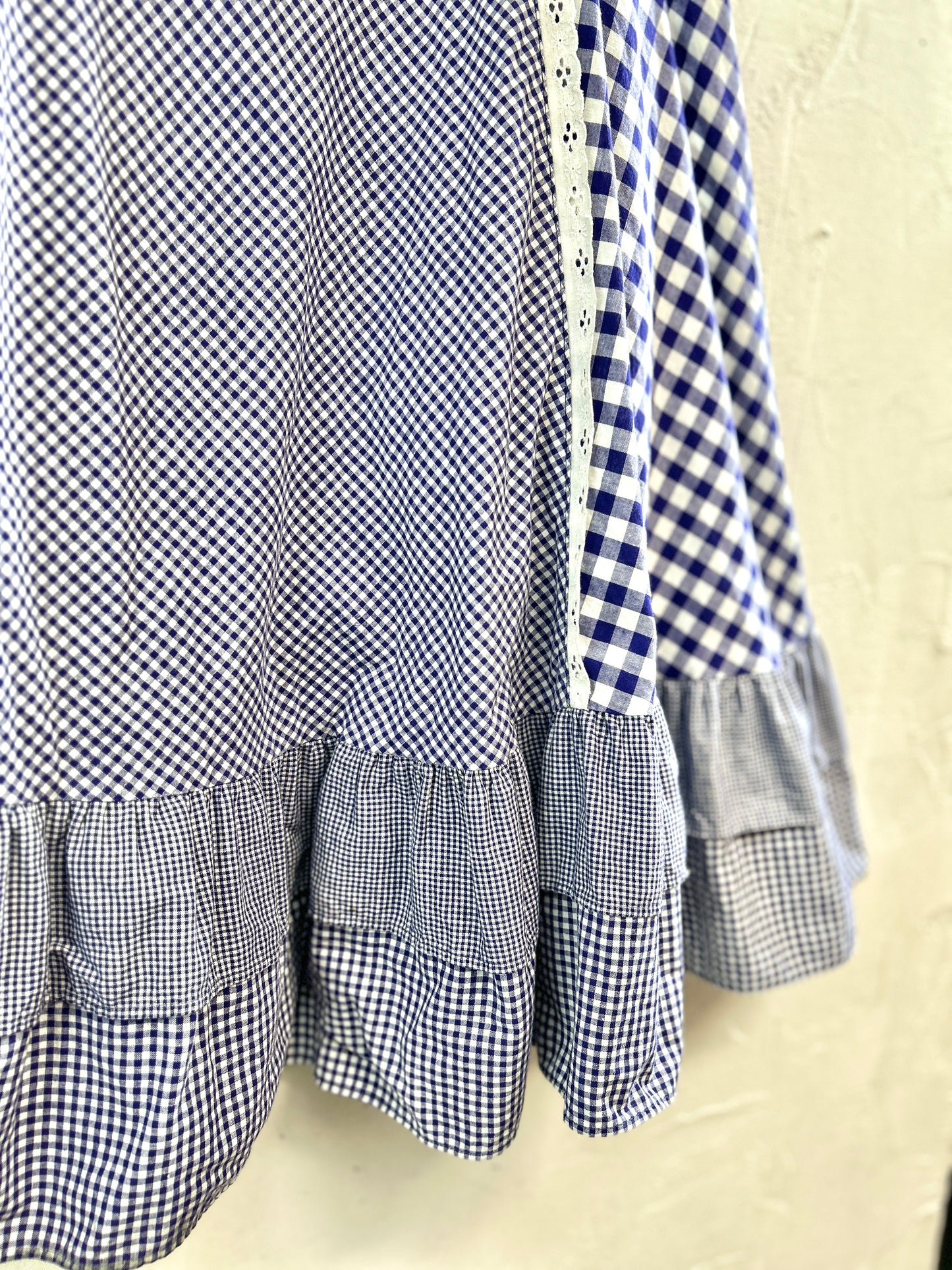 Vintage Tired Skirt MADE IN WESTERN GERMANY [A31289]