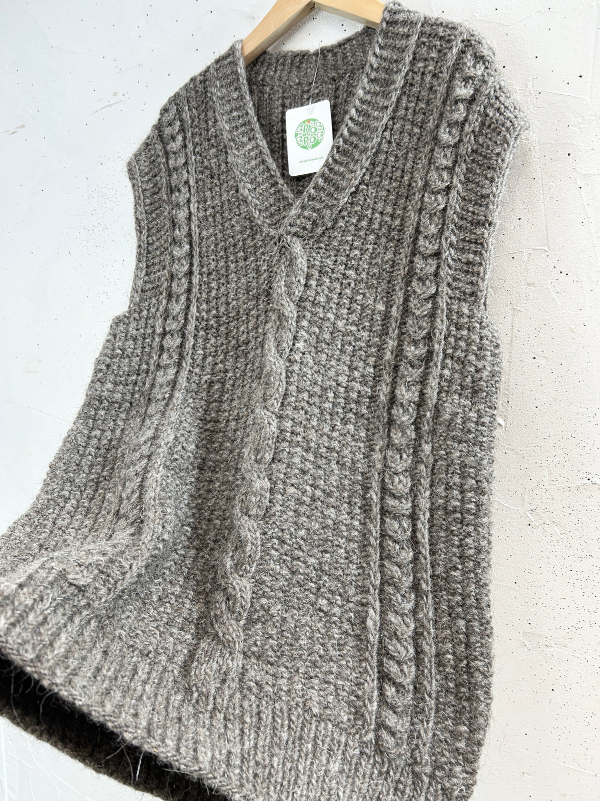 Vintage Knit Vest [I33860]