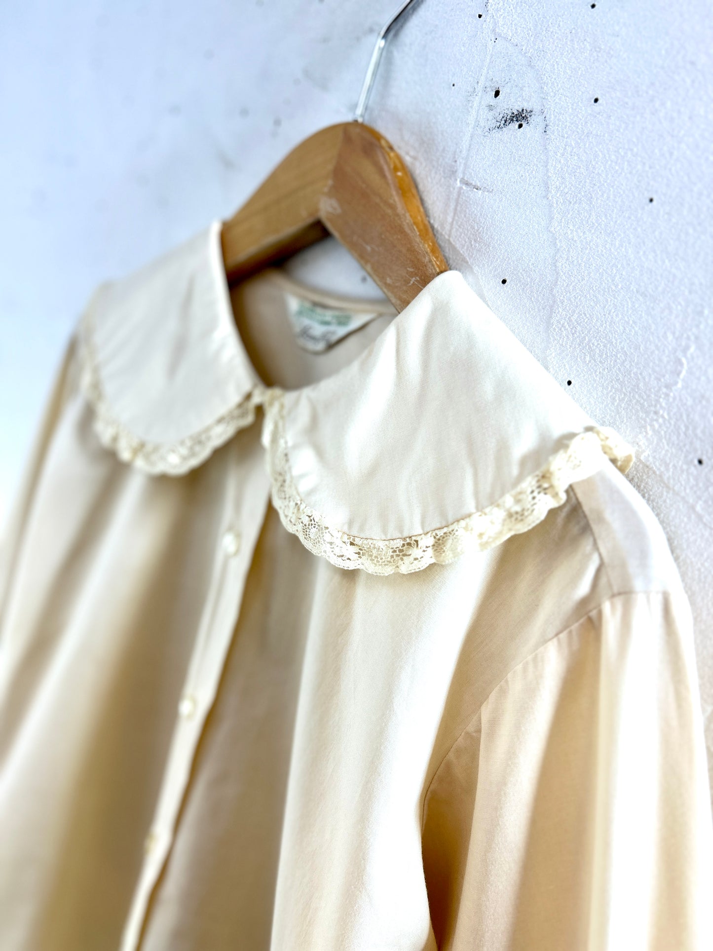 Vintage White Blouse [H30895]