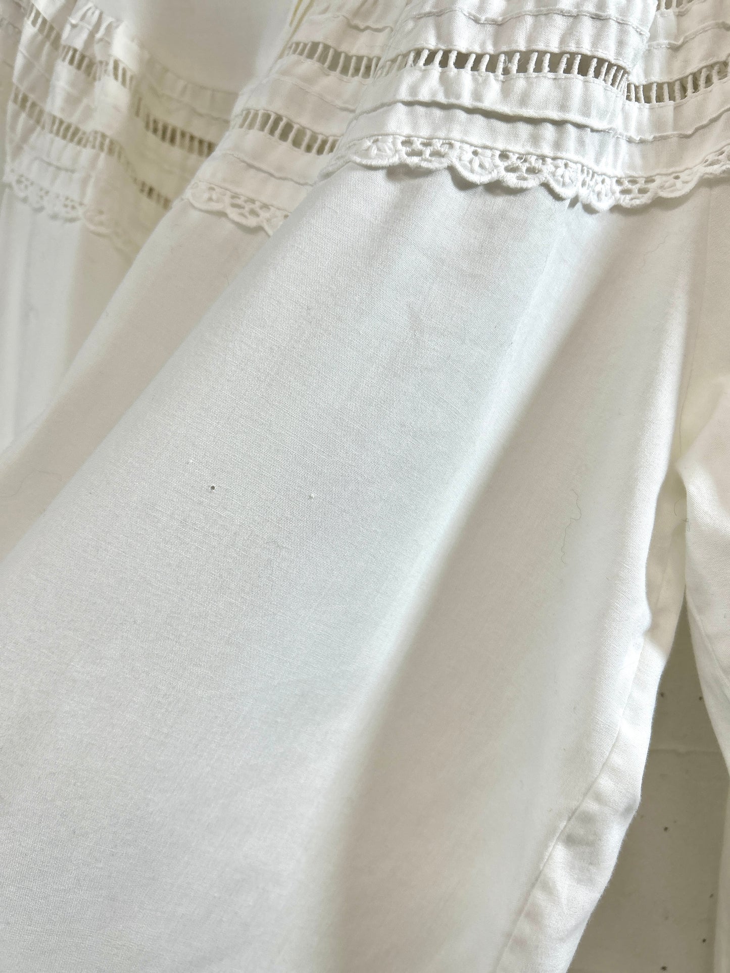 Vintage White Blouse [A31437]