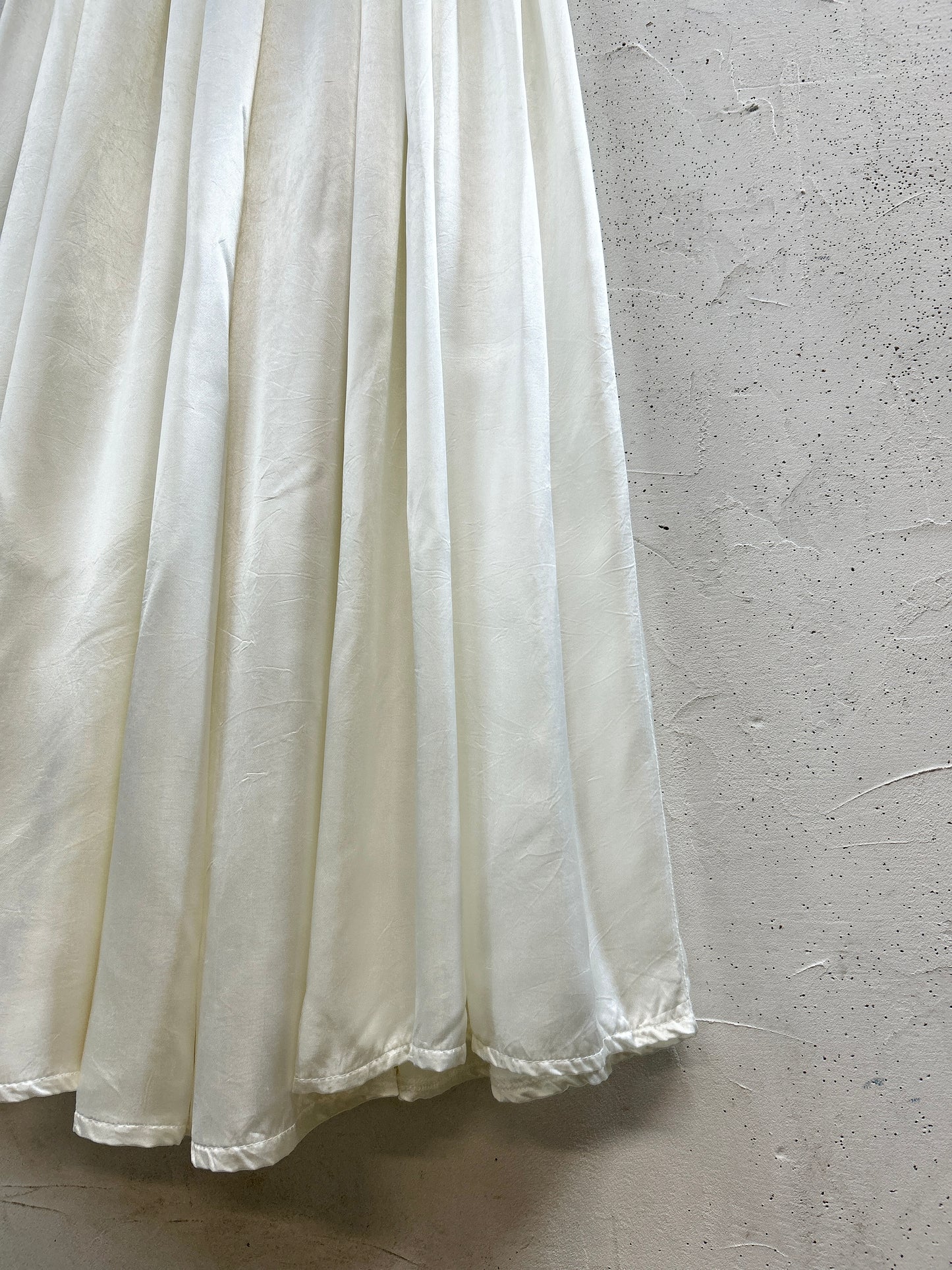 Vintage White Skirt [F32572]