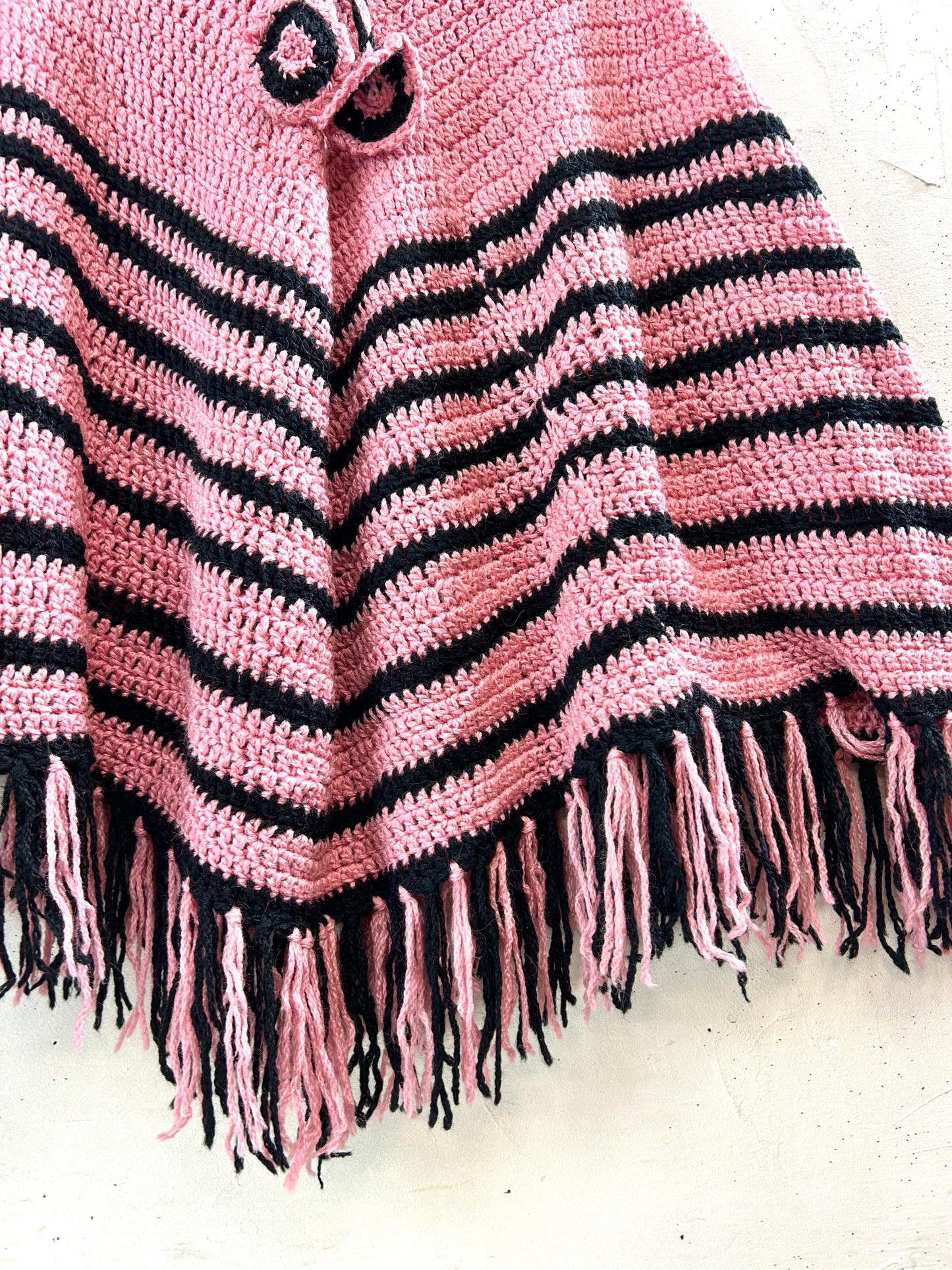 Vintage Knit Poncho [K30884]