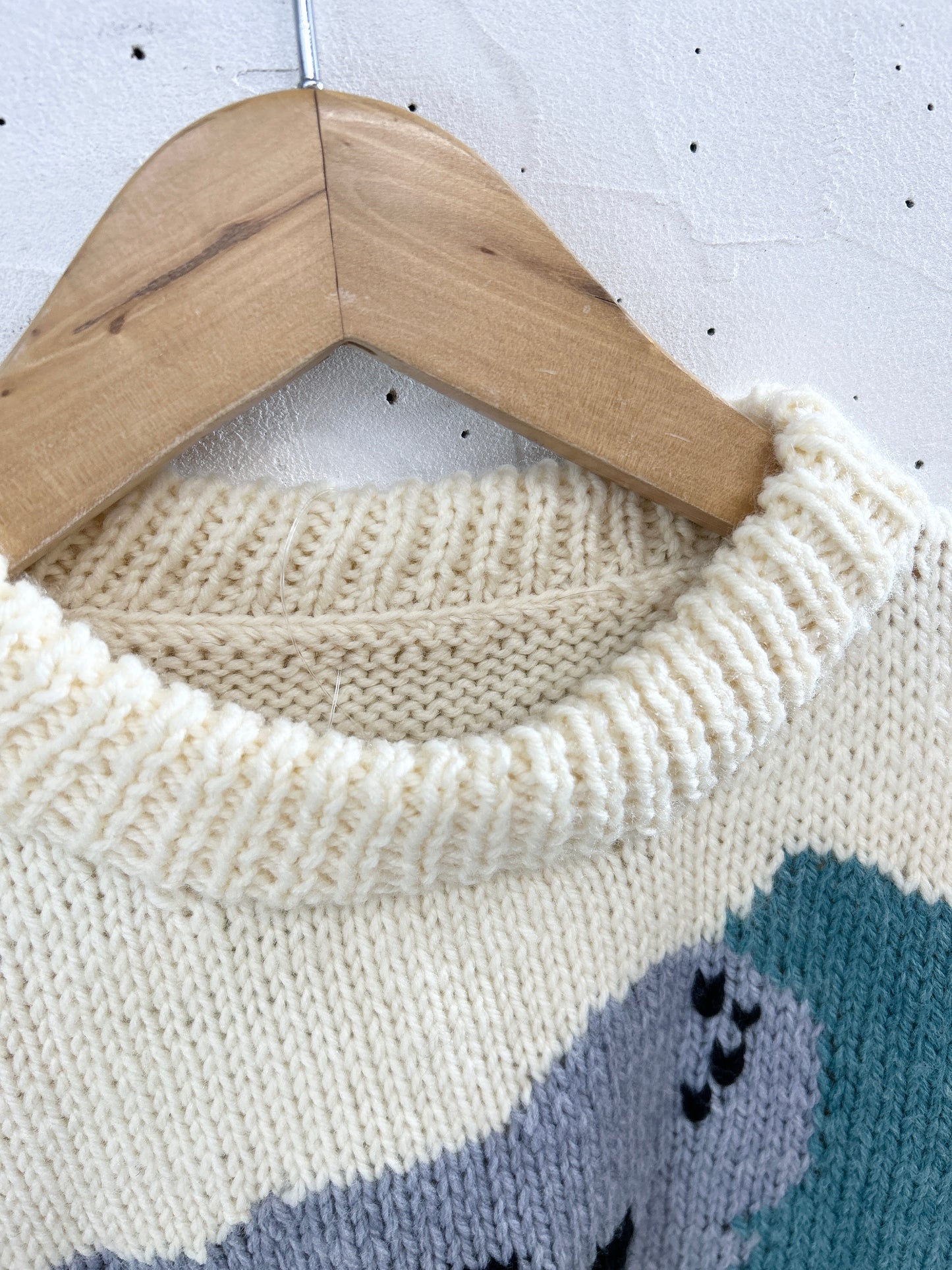 Vintage Hand Knit Sweater [A31279]