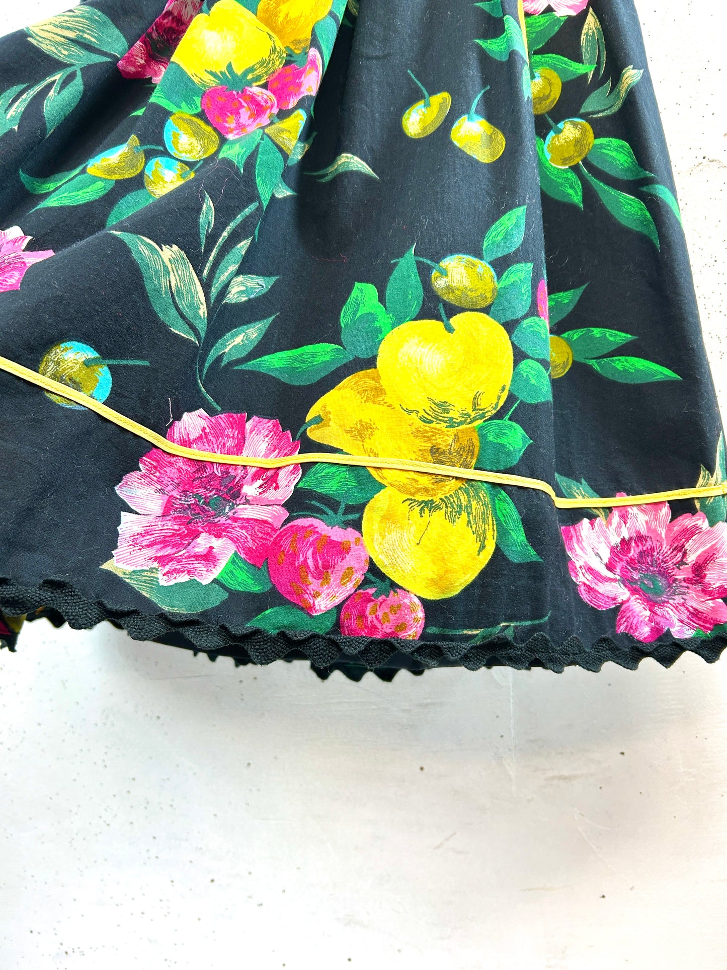 Vintage Tyrol Skirt  [A31450]