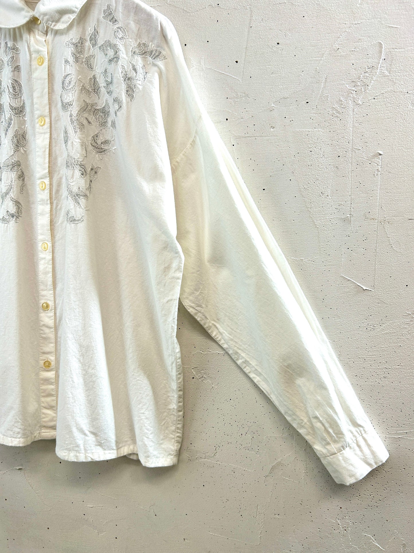 Vintage White Shirt  [L31022]