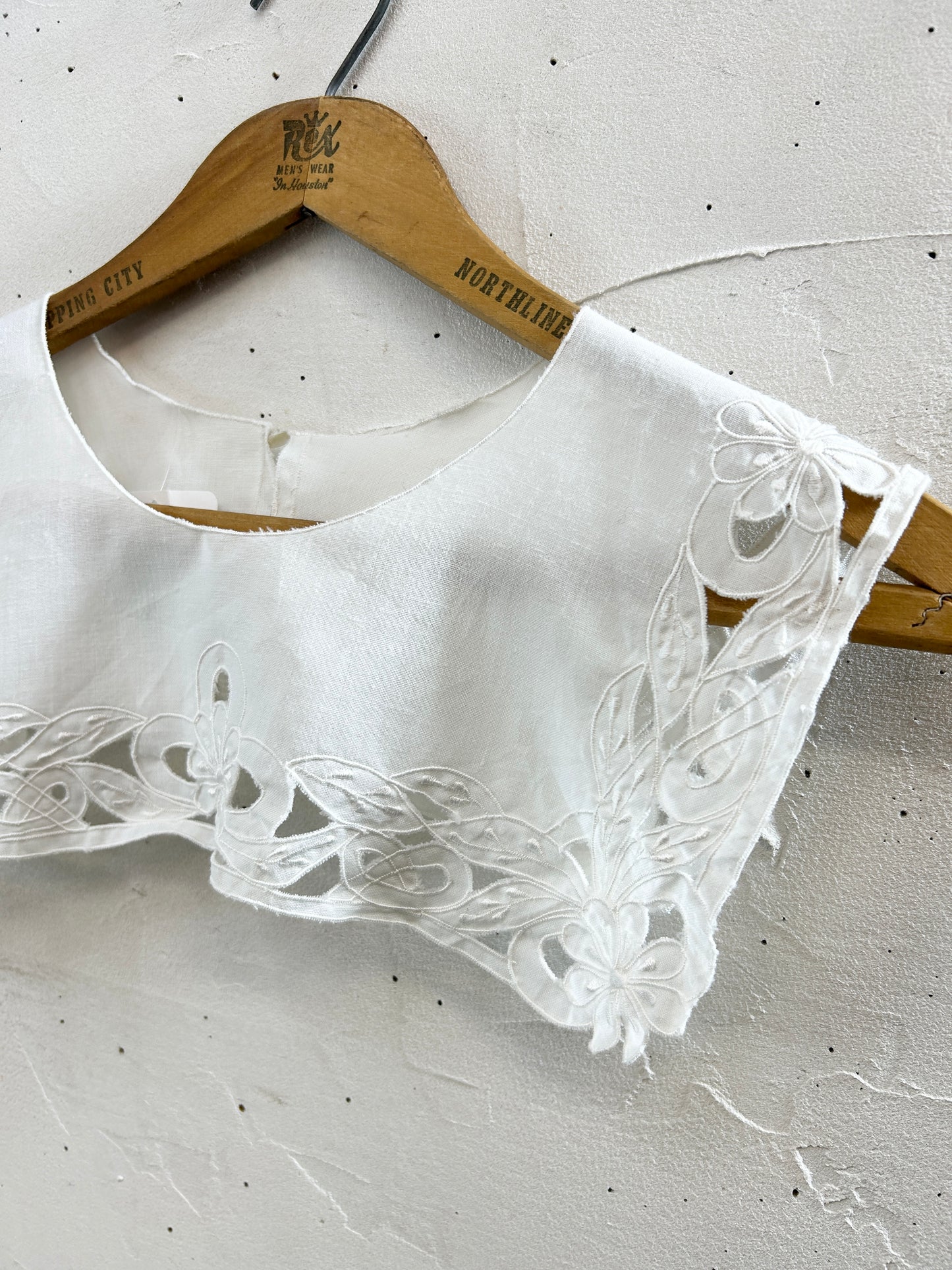 Vintage Lace Collar [J30460]