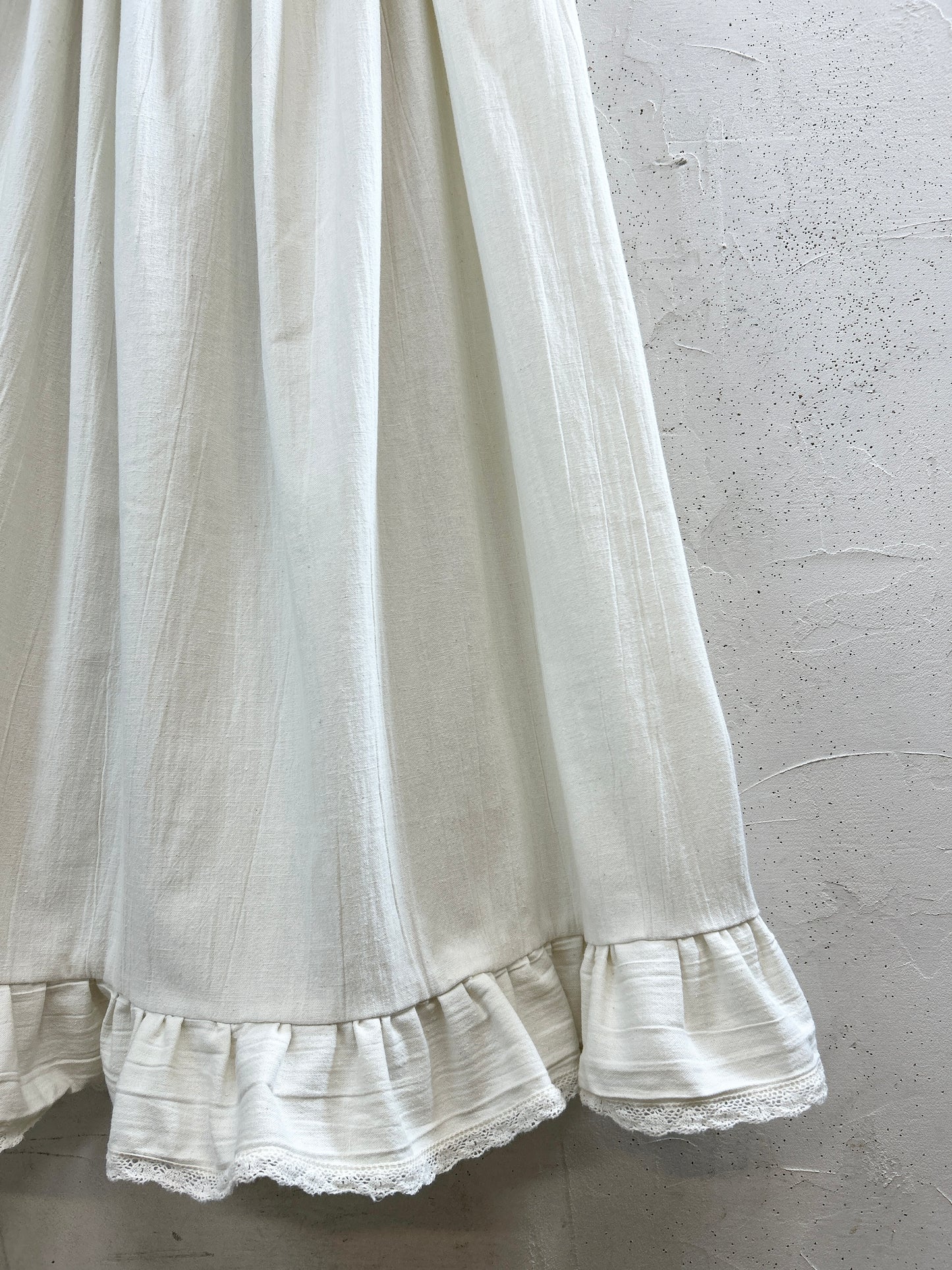 Vintage White Skirt [F32573]