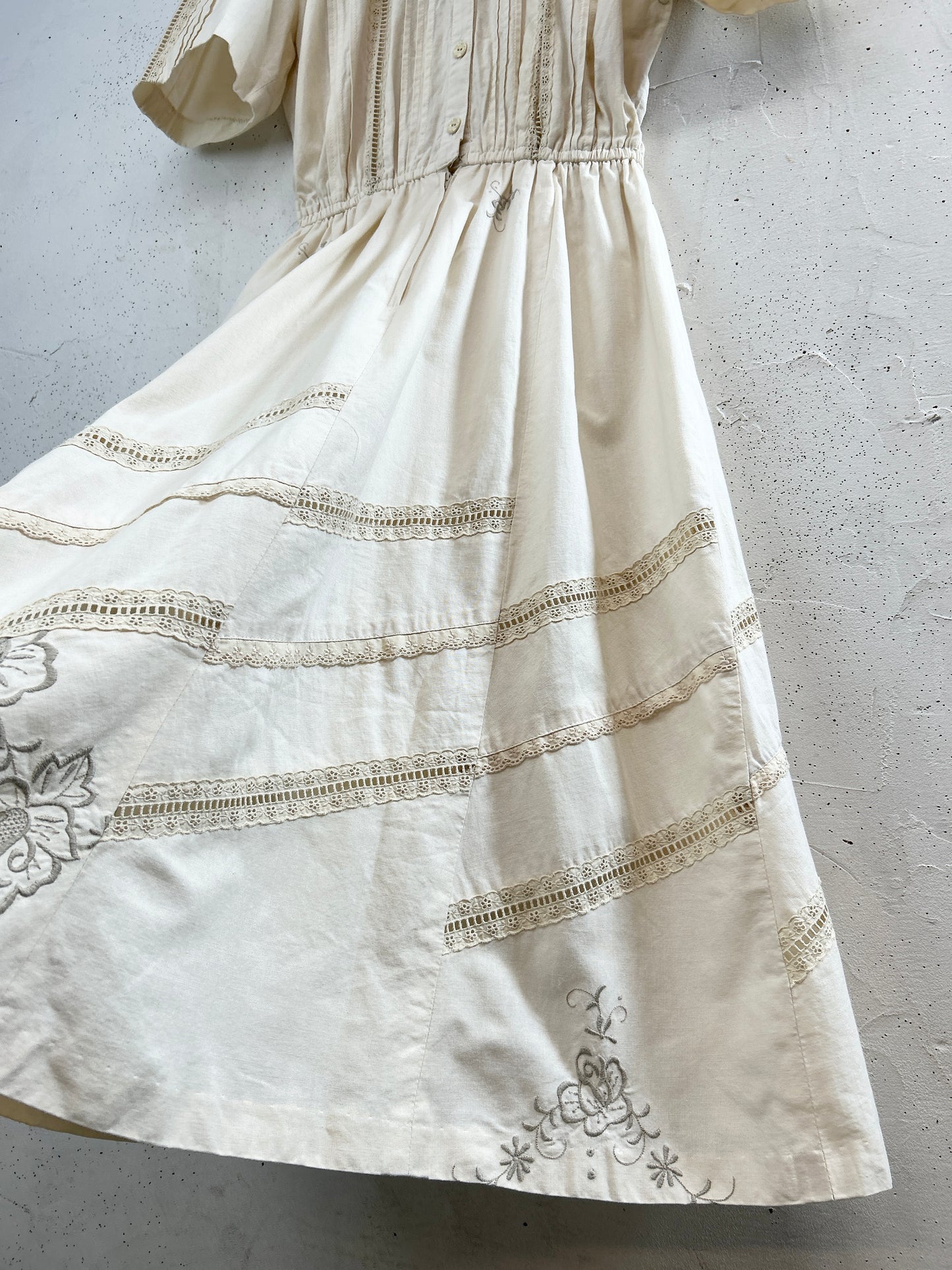Vintage Dress [I33682]