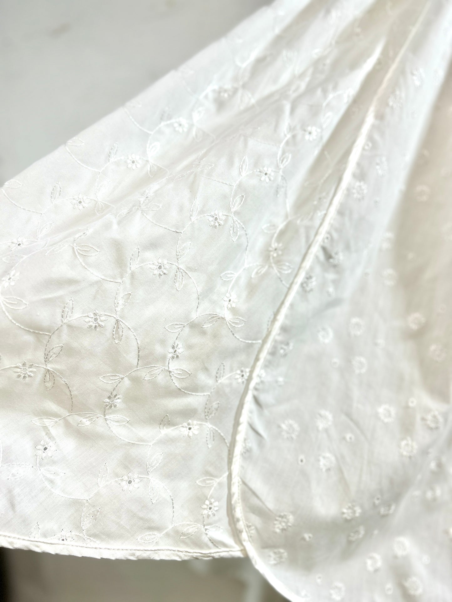 Vintage White Skirt [A31461]