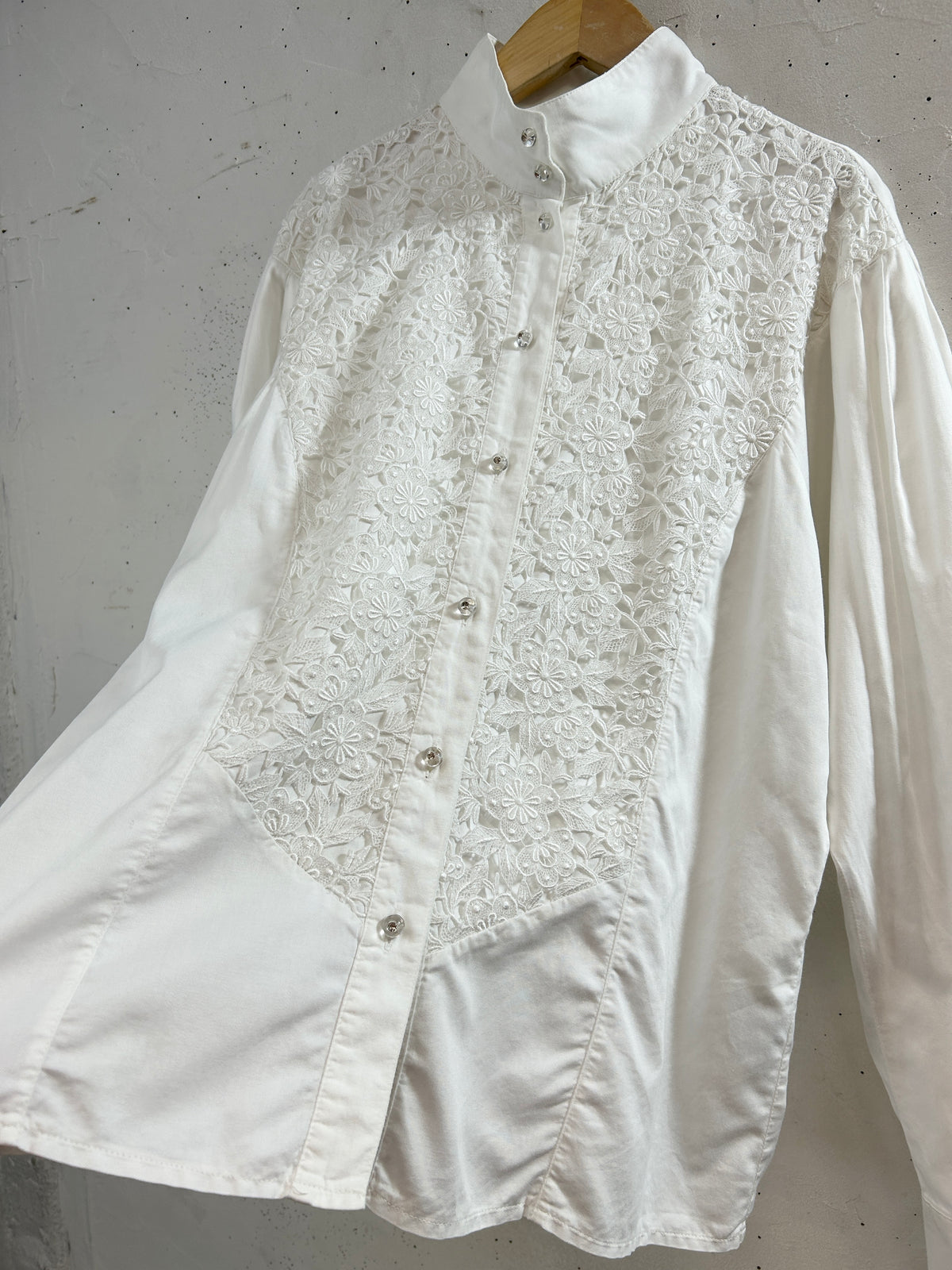 Vintage White Blouse [J34073]