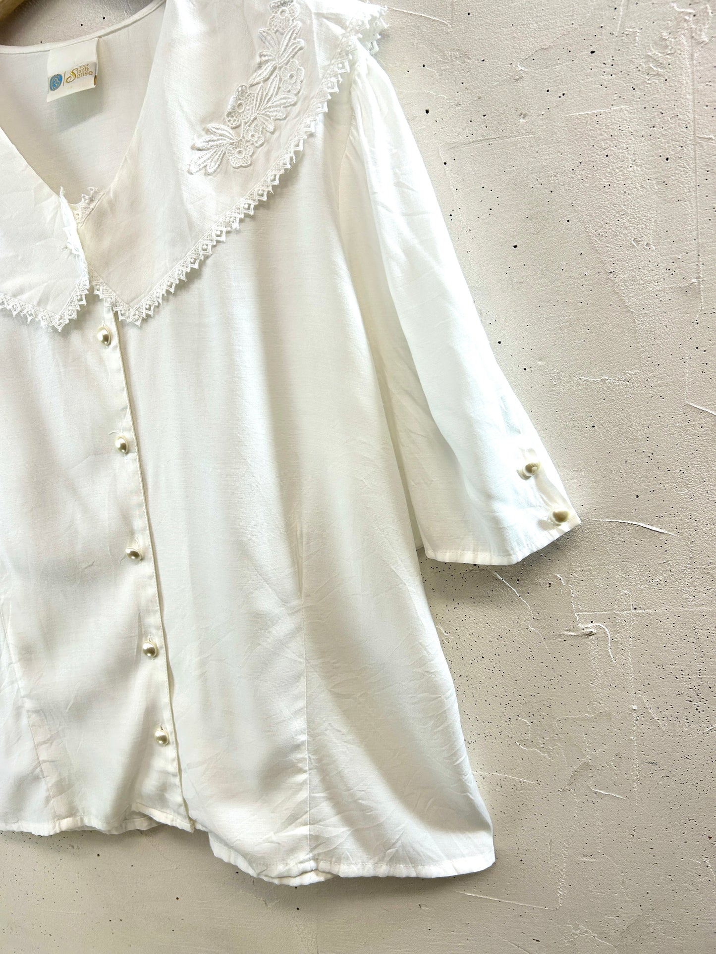 Vintage White Blouse [D32214]