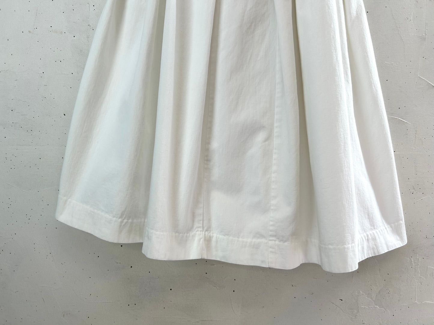 Vintage White Skirt [D29999]
