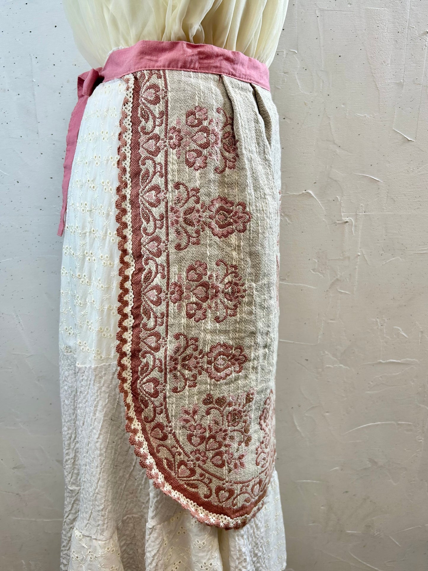 Vintage Tyrol Apron MADE IN AUSTRIA [G30714]