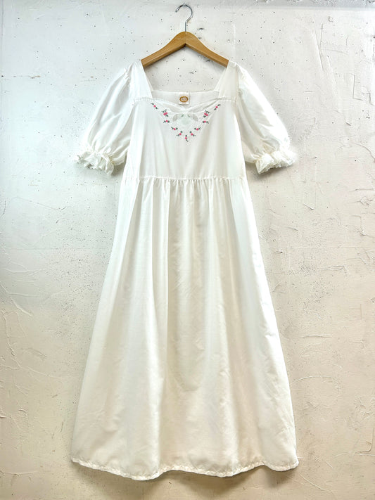 Vintage White Dress [F32871]