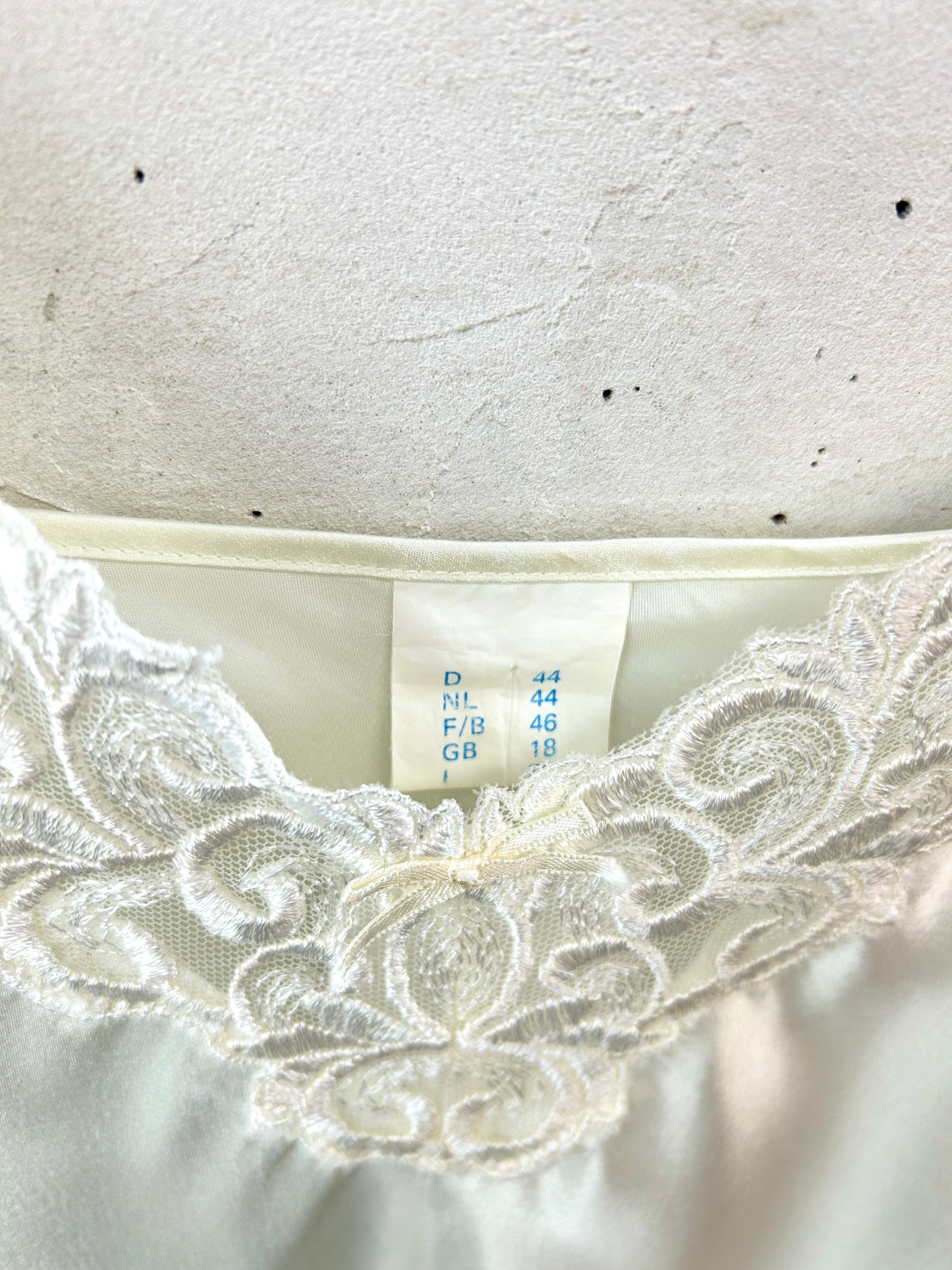 Vintage Camisole Tops [H33363]