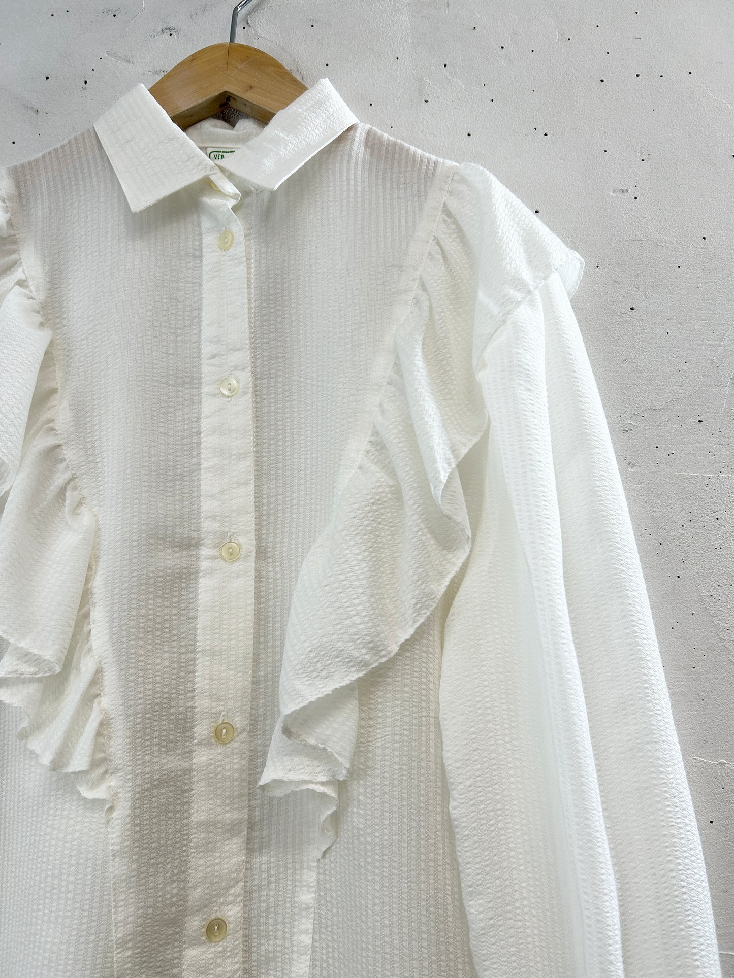 Vintage Ruffle Blouse [A31358]