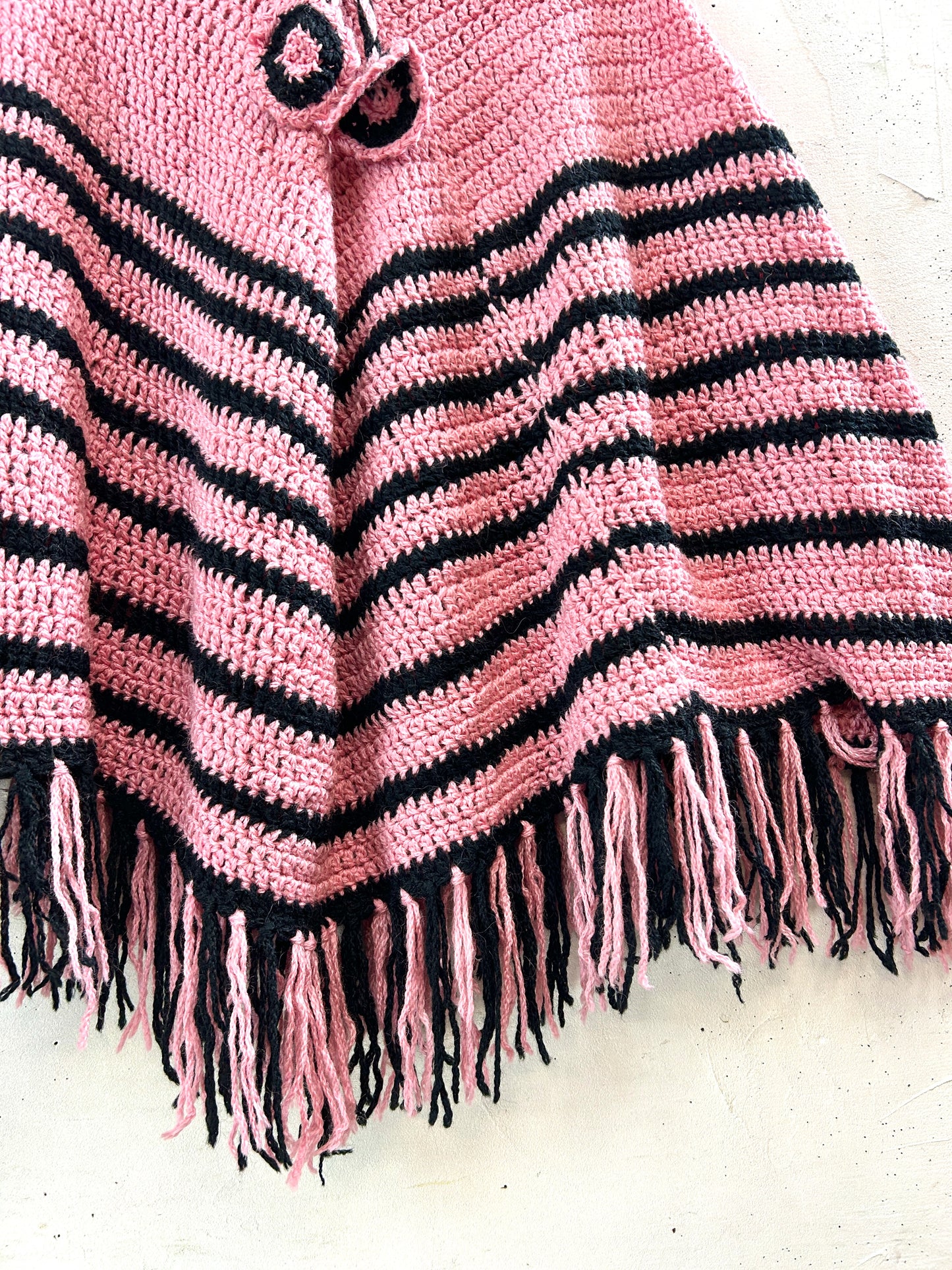 Vintage Knit Poncho [K30884]