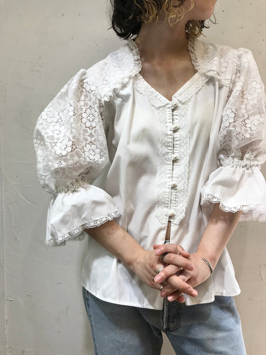 Vintage Lace Blouse MADE IN USA [G24596]