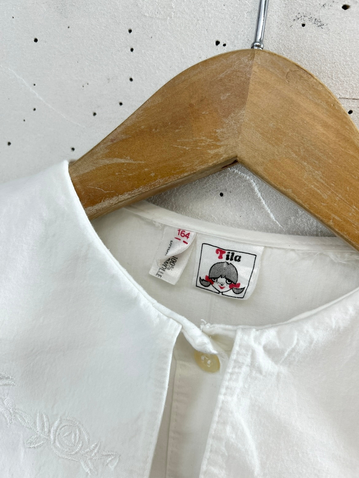 Vintage White Blouse [E32318]