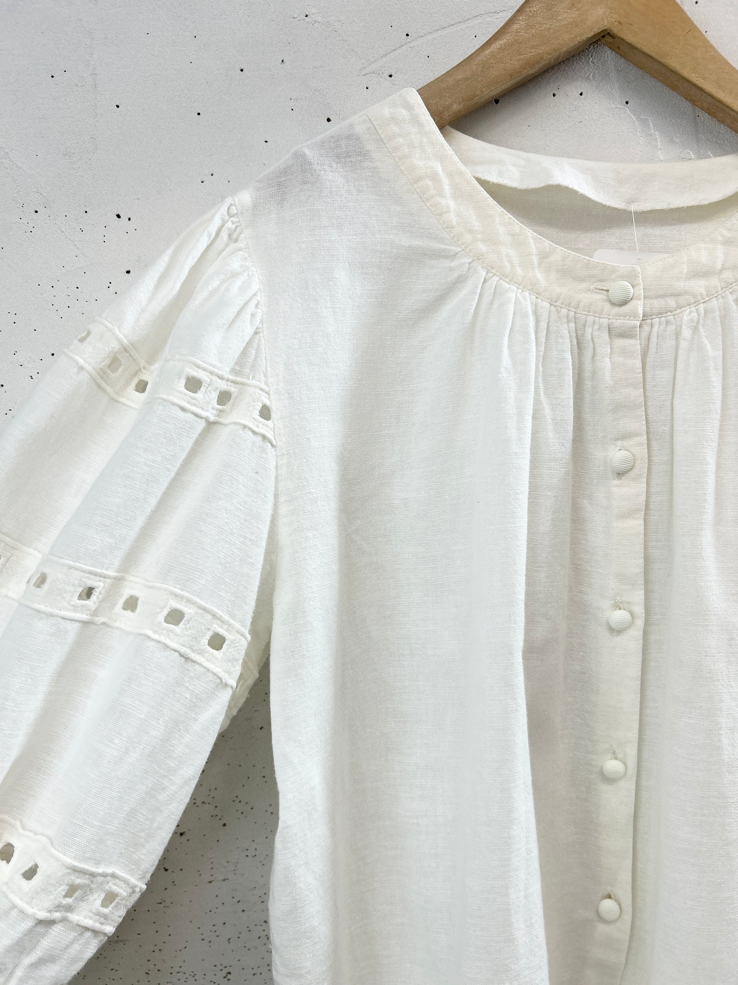 Vintage White Blouse [C31843]