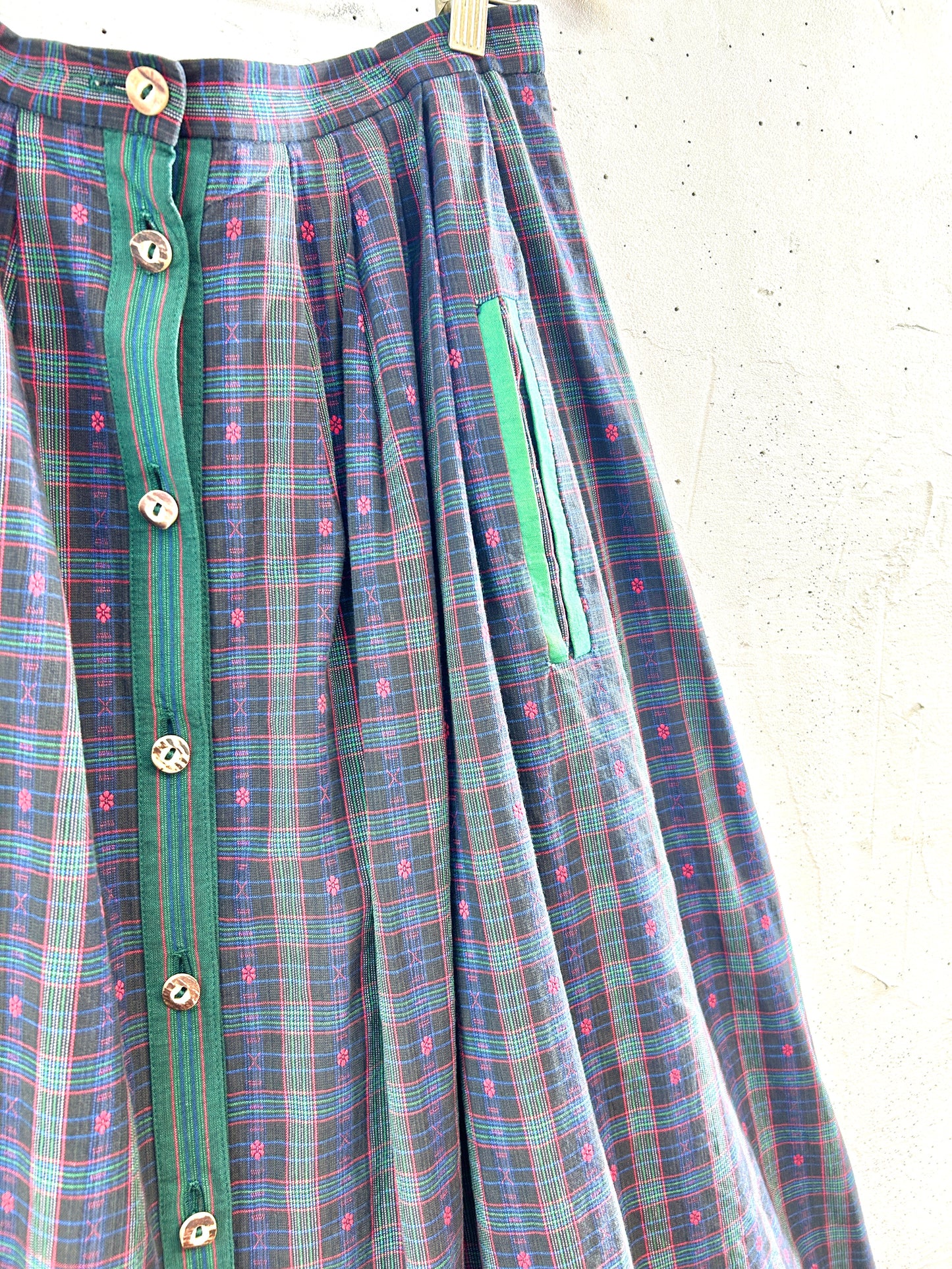 Vintage Tyrol Skirt MADE IN AUSTRIA [G33019]