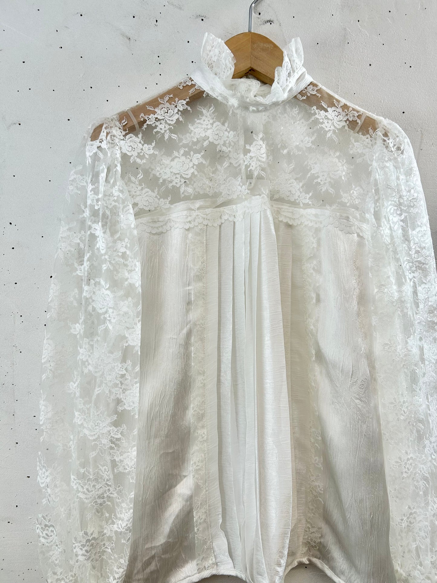 Vintage White Lace Blouse [G30776]