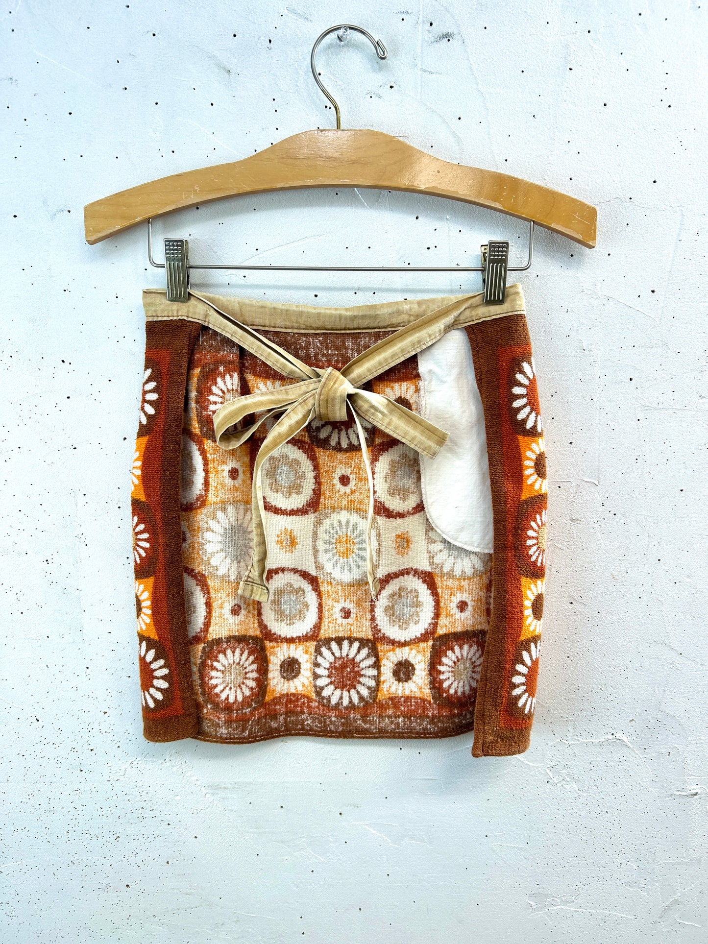Vintage Apron [E32539]