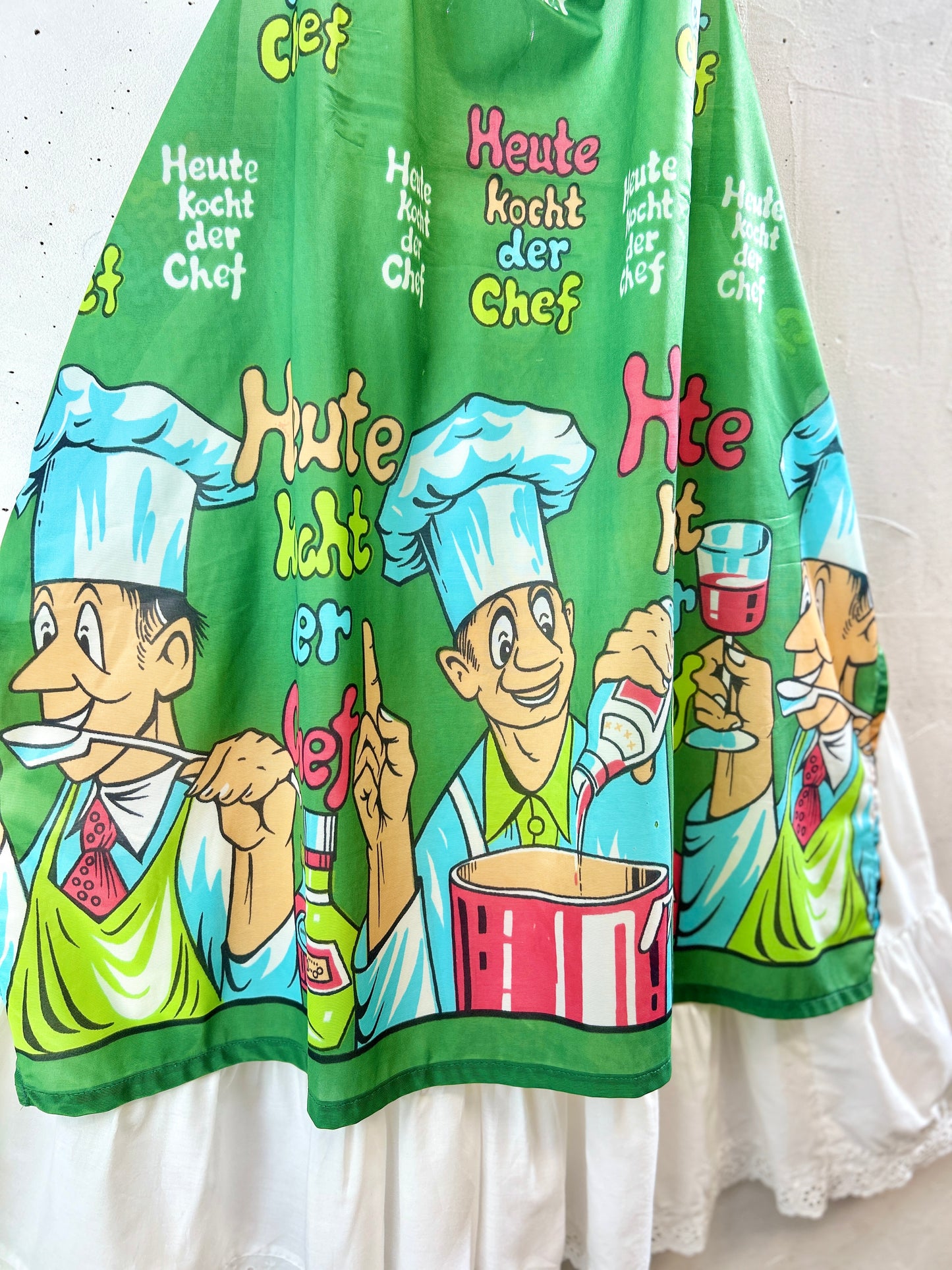 Vintage Apron [J30392]