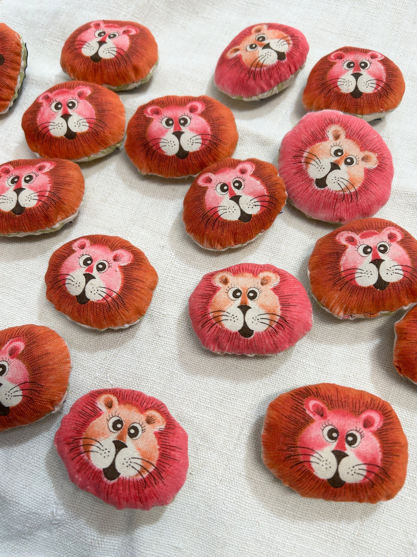 Vintage Badge 〜Funny dot CRAZY〜 [D32054]
