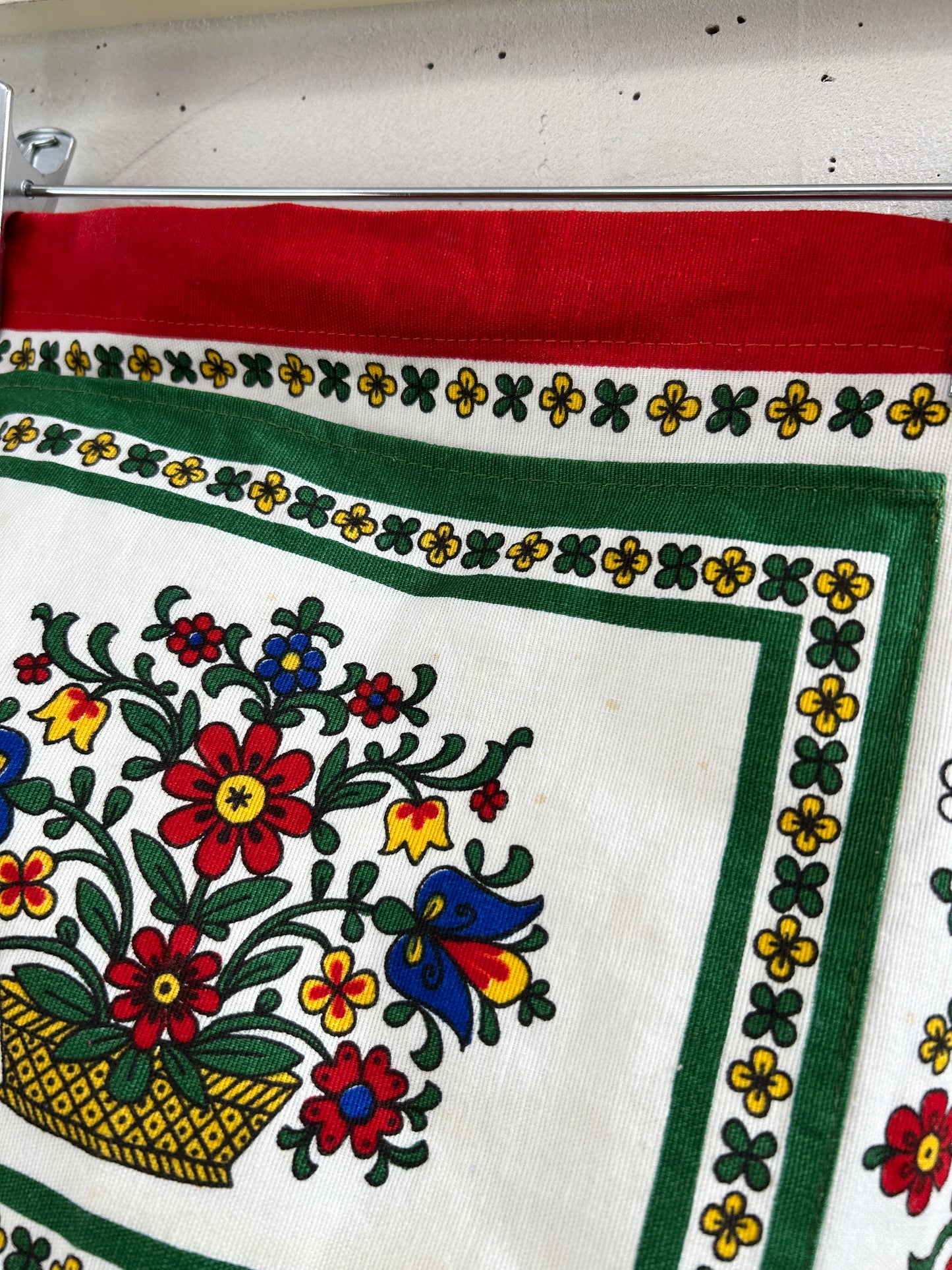 Vintage Apron [H33347]
