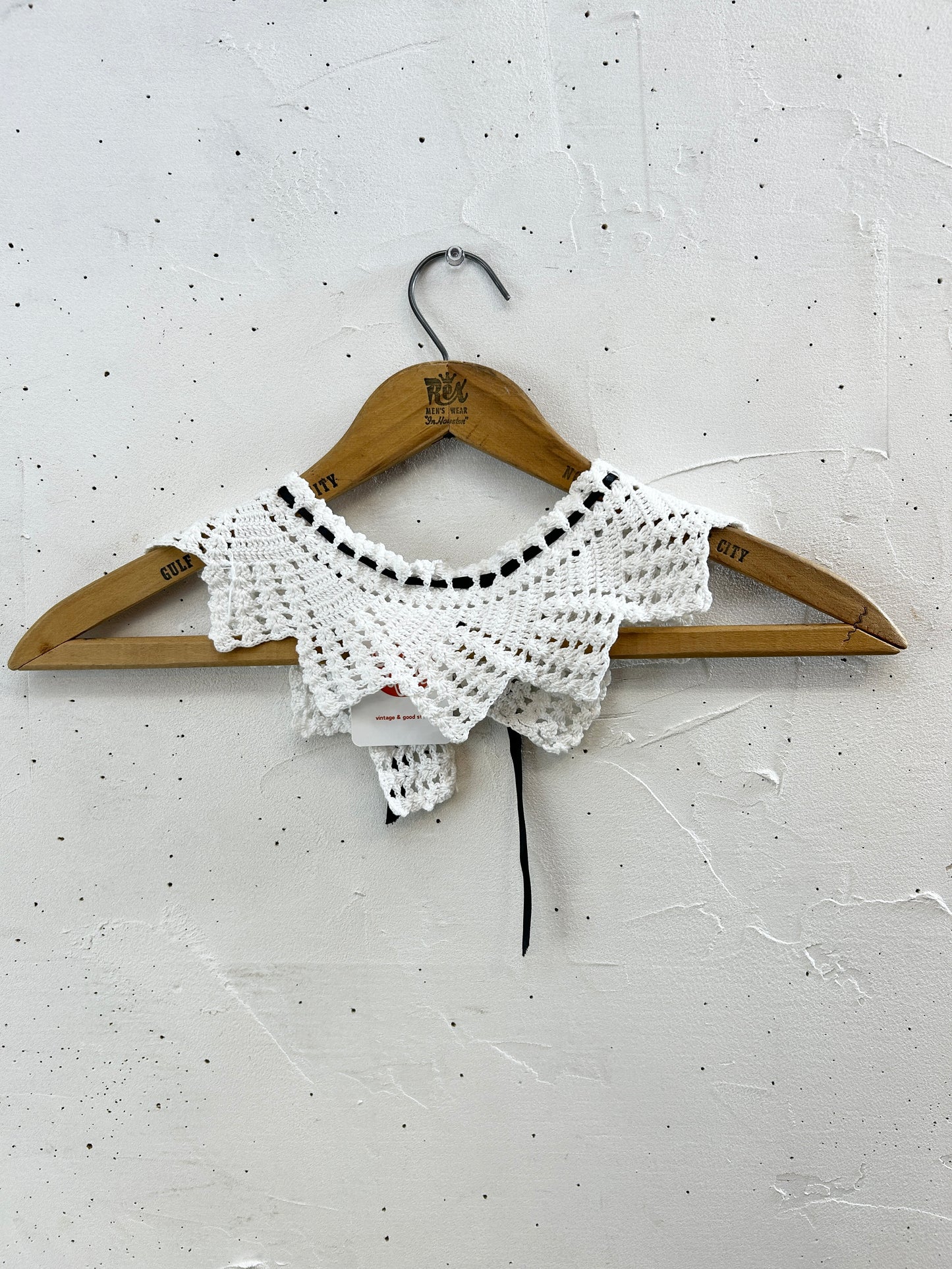 Vintage Lace Collar [J30456]