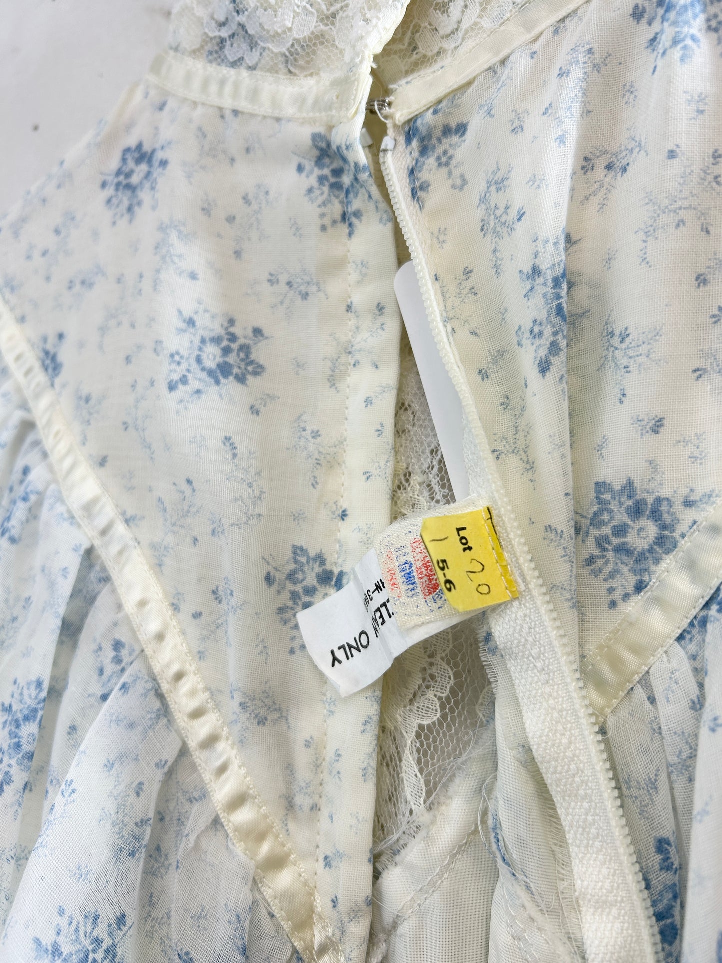 '70s Vintage Dress [C31849]