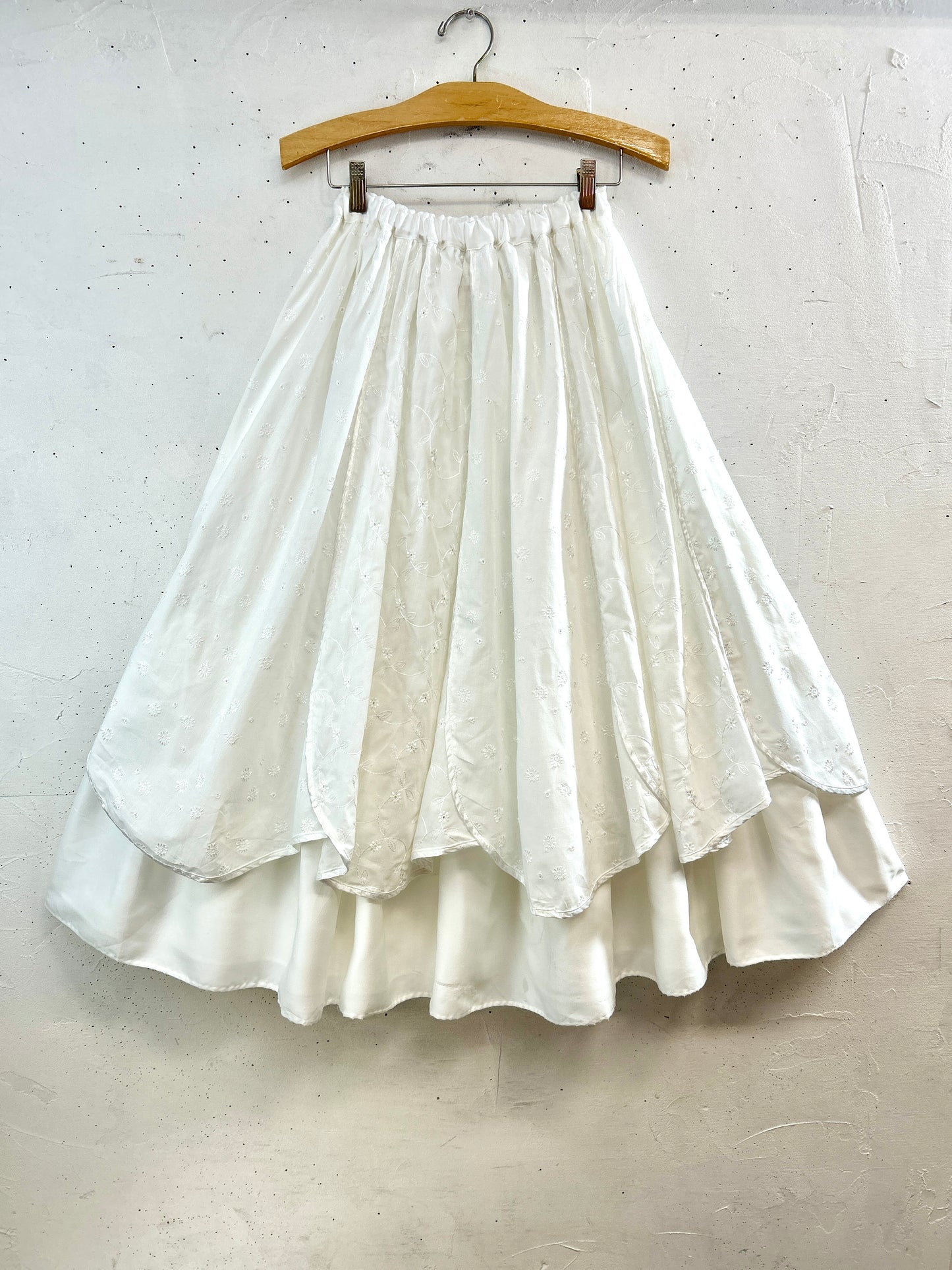 Vintage White Skirt [A31461]