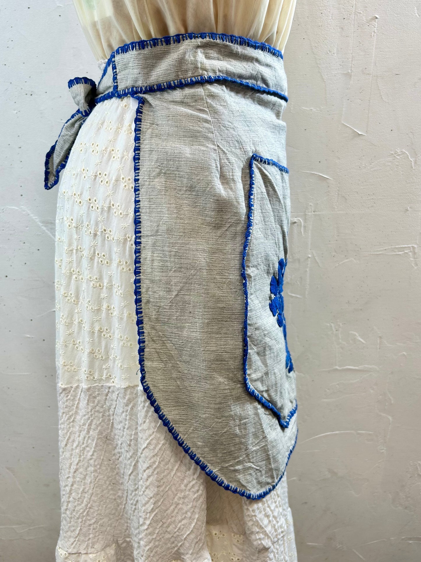 Vintage Embroidery Apron [G30716]