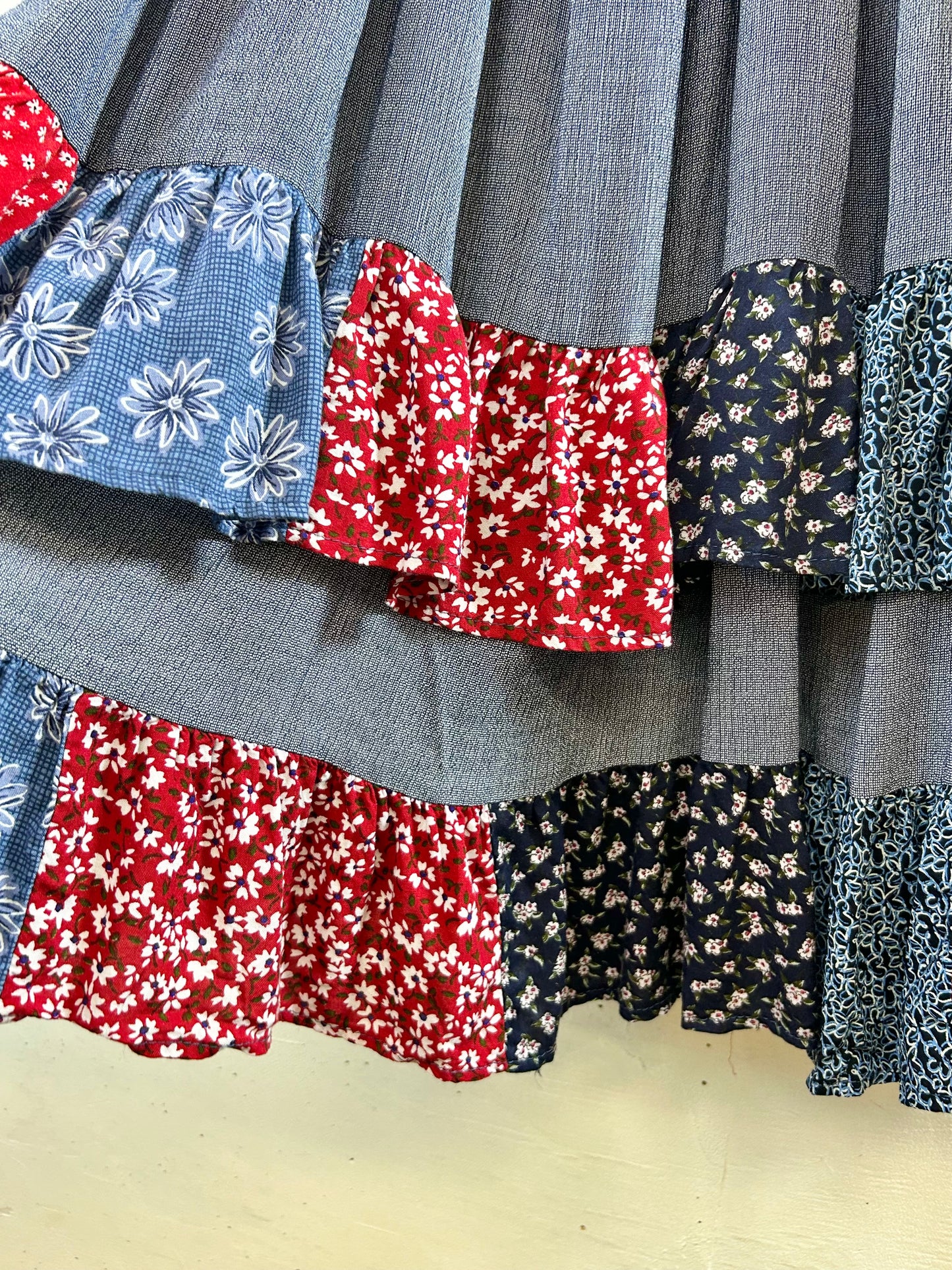 Vintage Tiered Skirt MADE IN USA [G30812]
