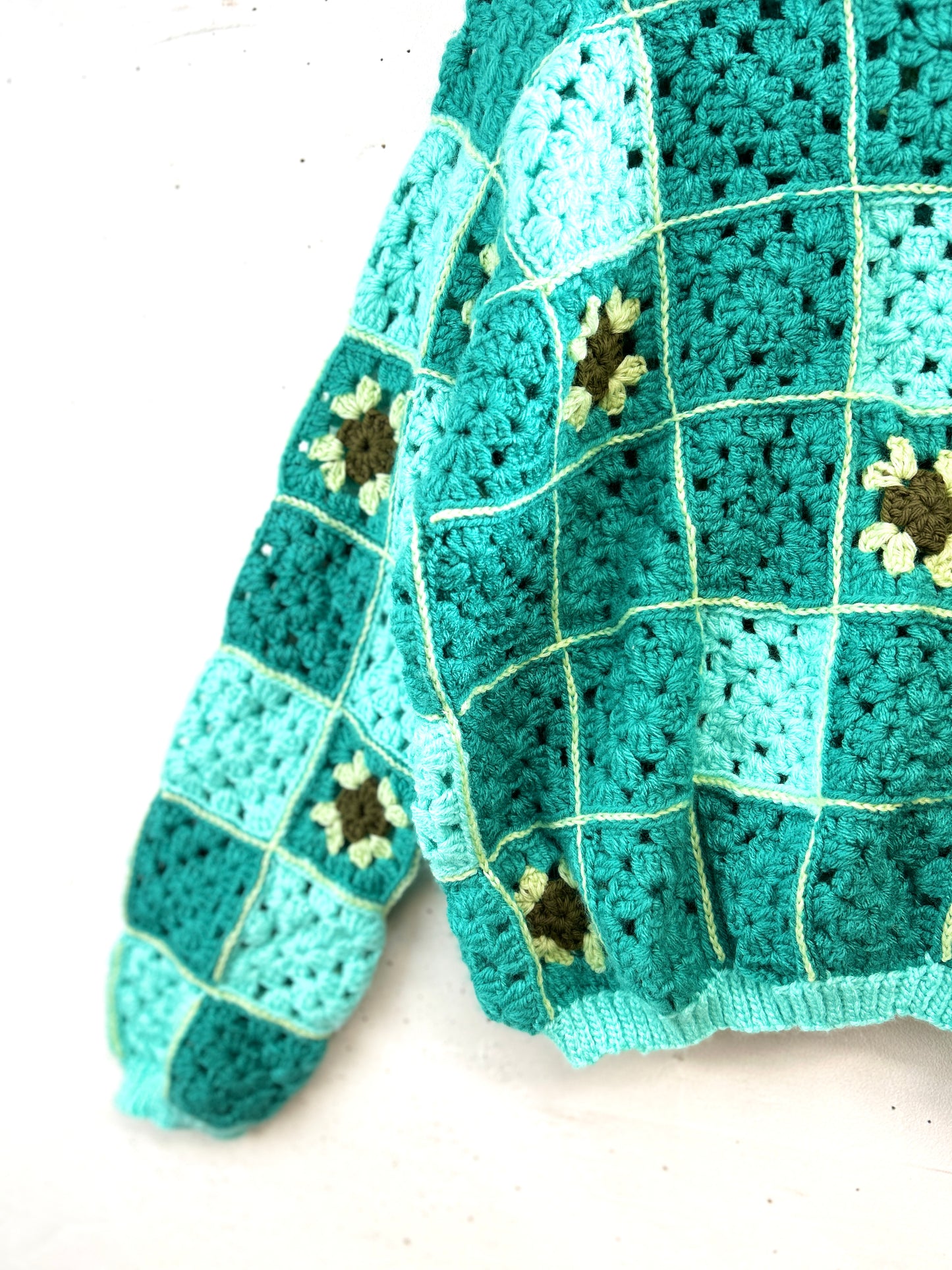 Vintage Granny Square Knit  [A31471]